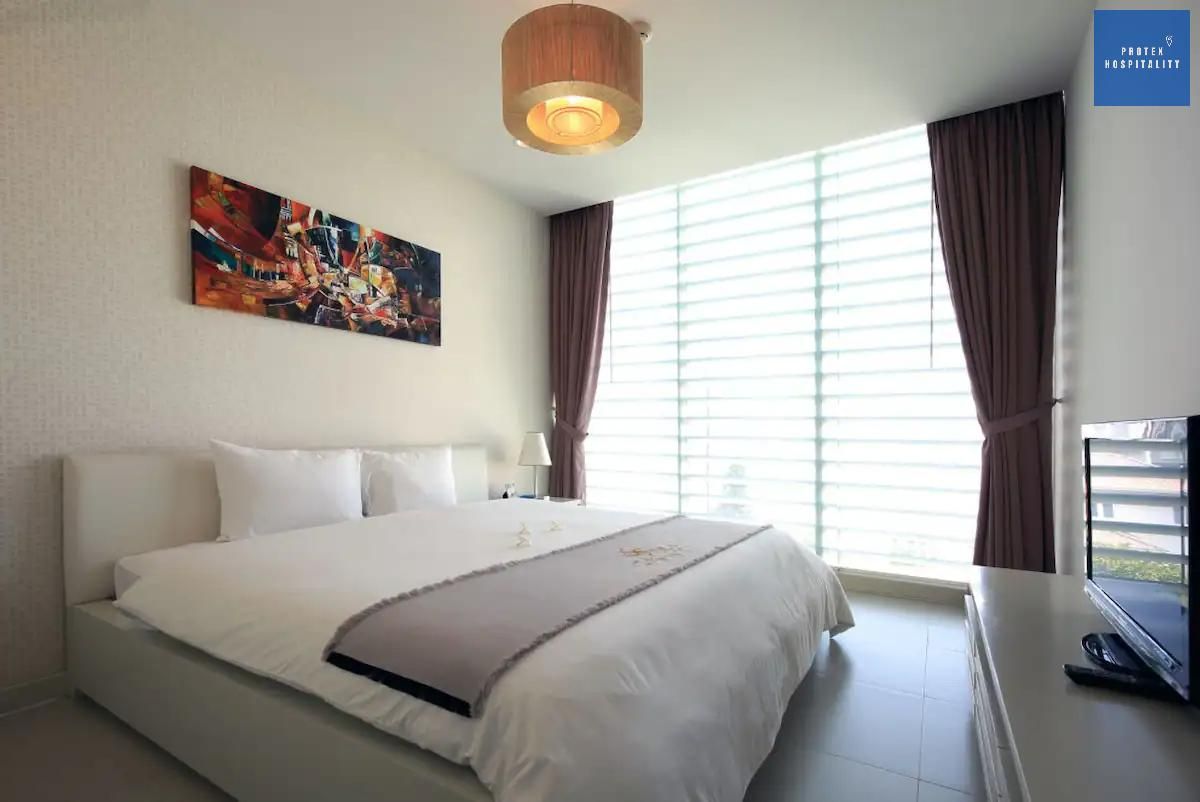 One Bedroom Apartment