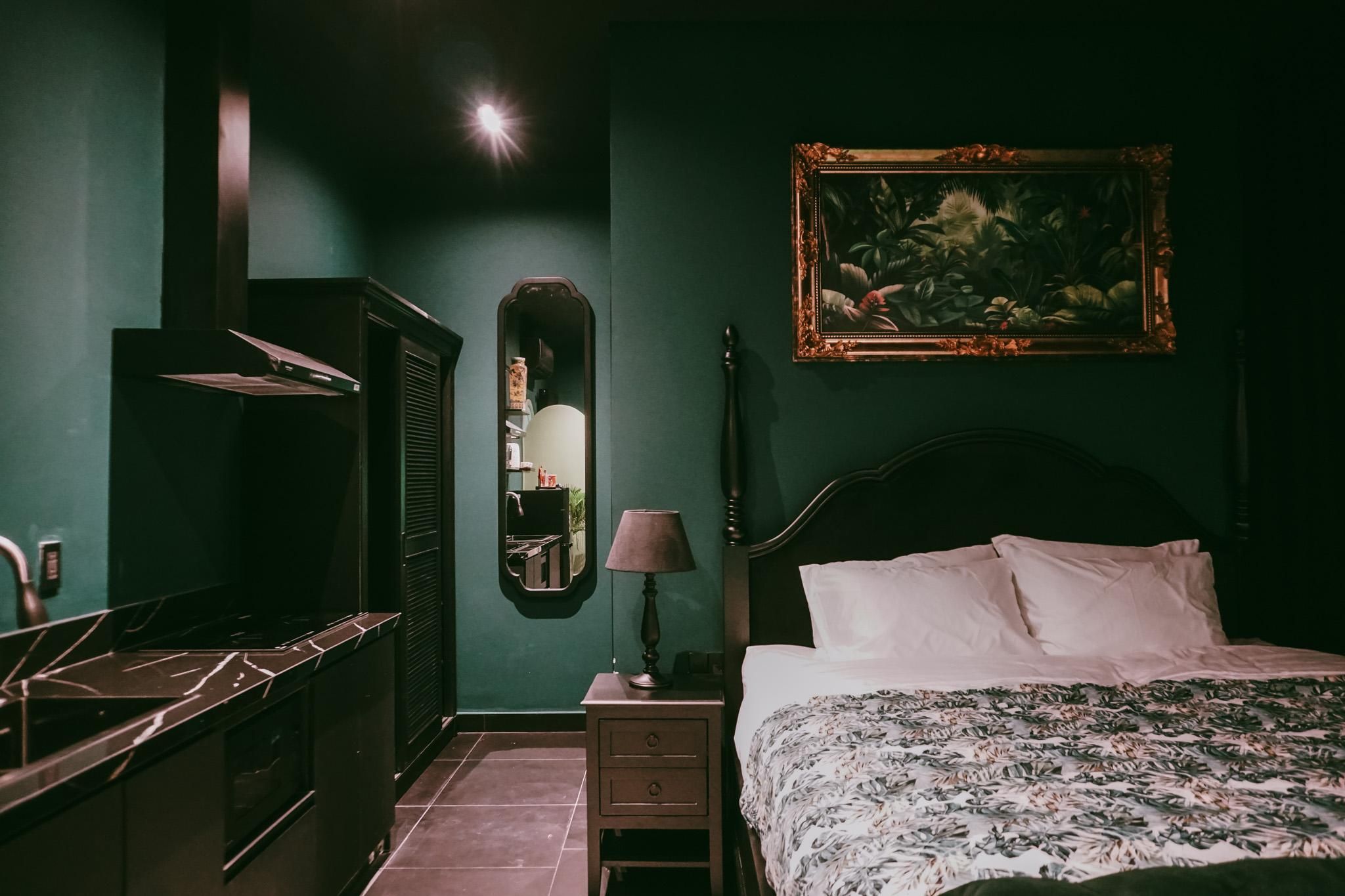 King Room with Pool View