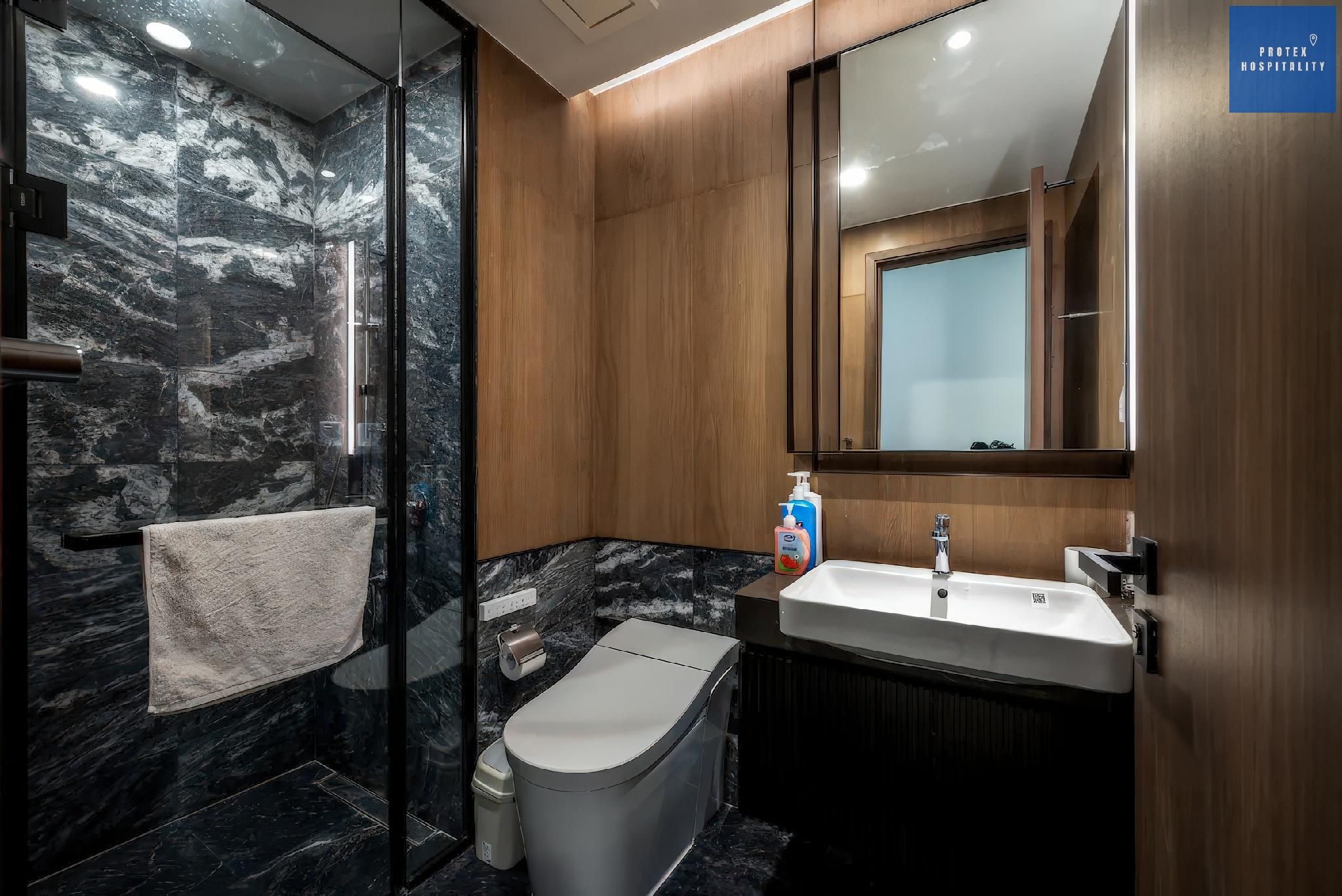 2-Bedroom Deluxe Apartment