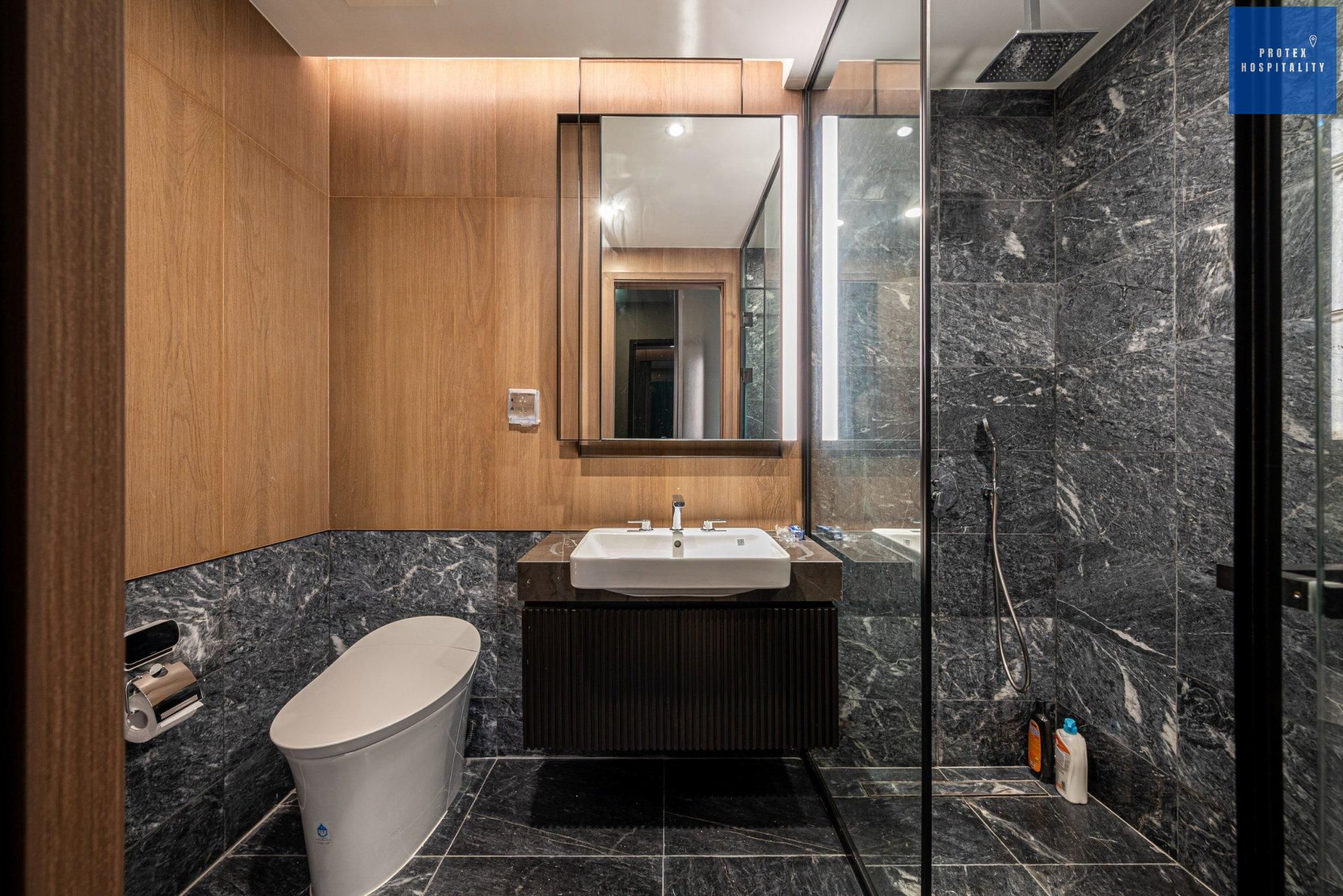 1-Bedroom Deluxe Apartment