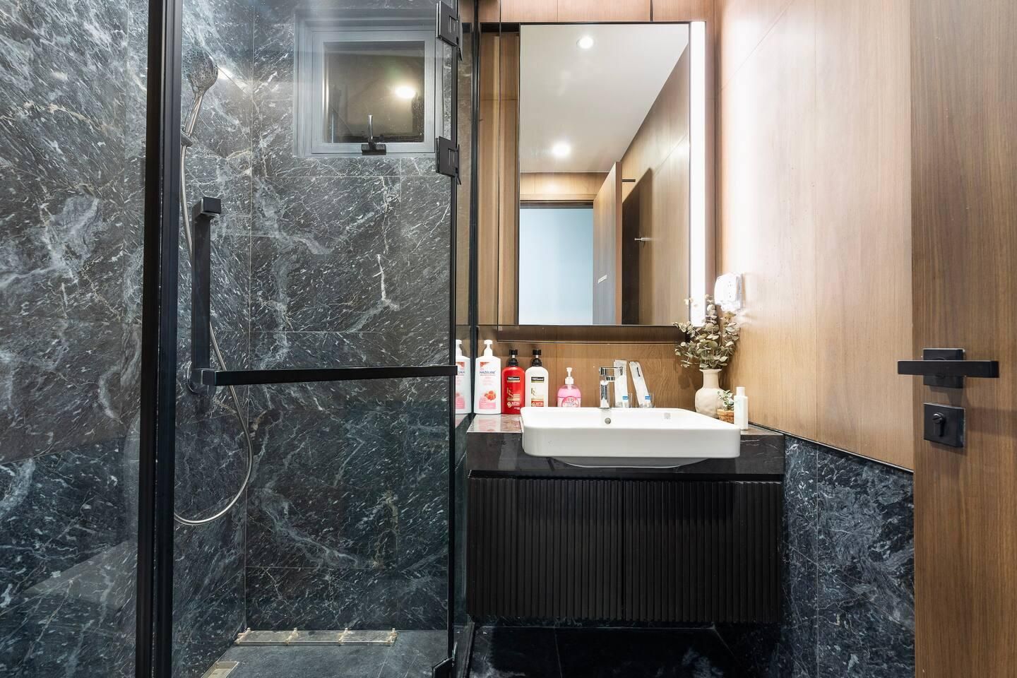1-Bedroom Apartment