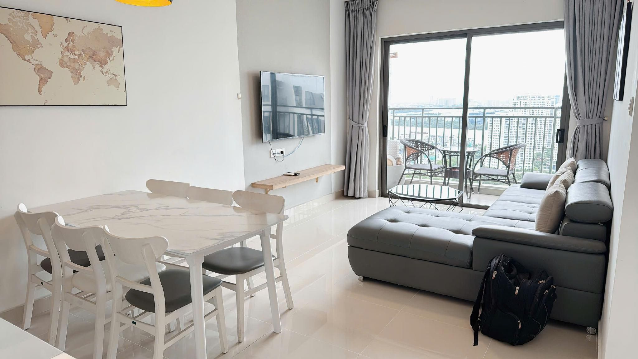 3 Bed Apartment, Self Entry