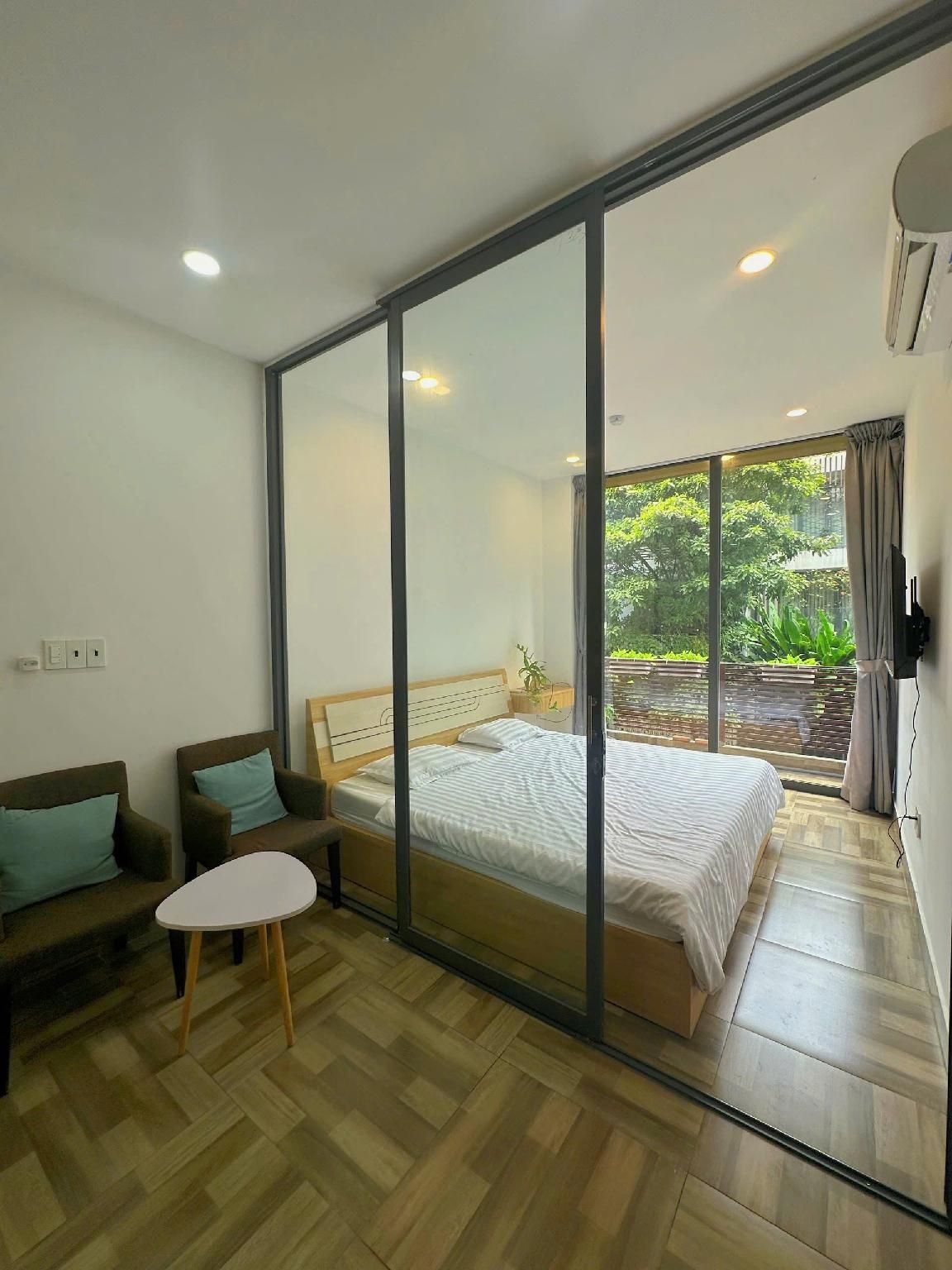 Superior - 1 Queen Bed