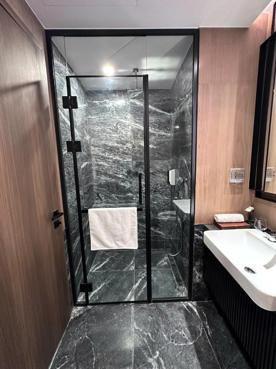 2-Bedroom Premium Twin Tower View Suite