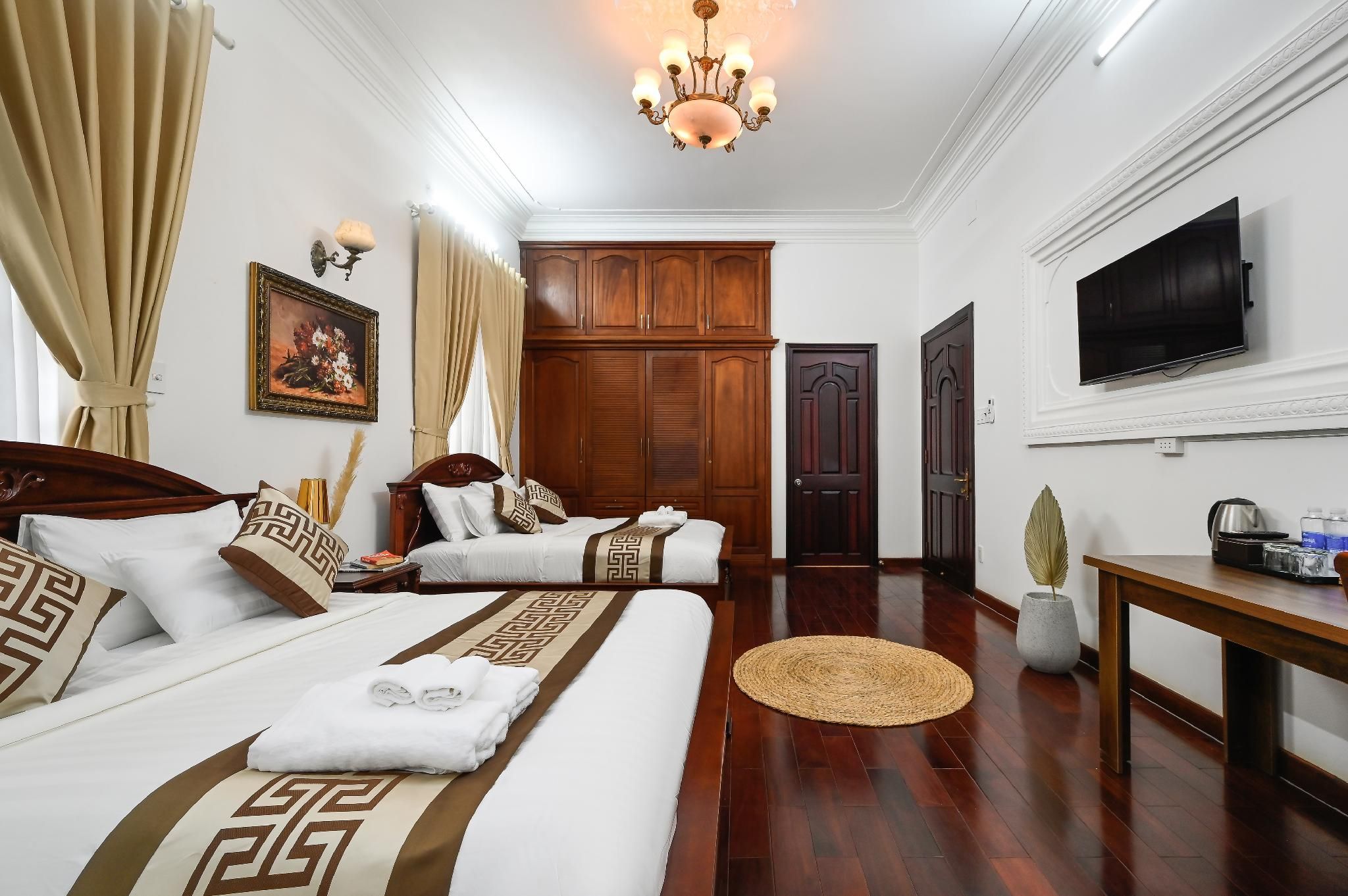 Suite with Garden View