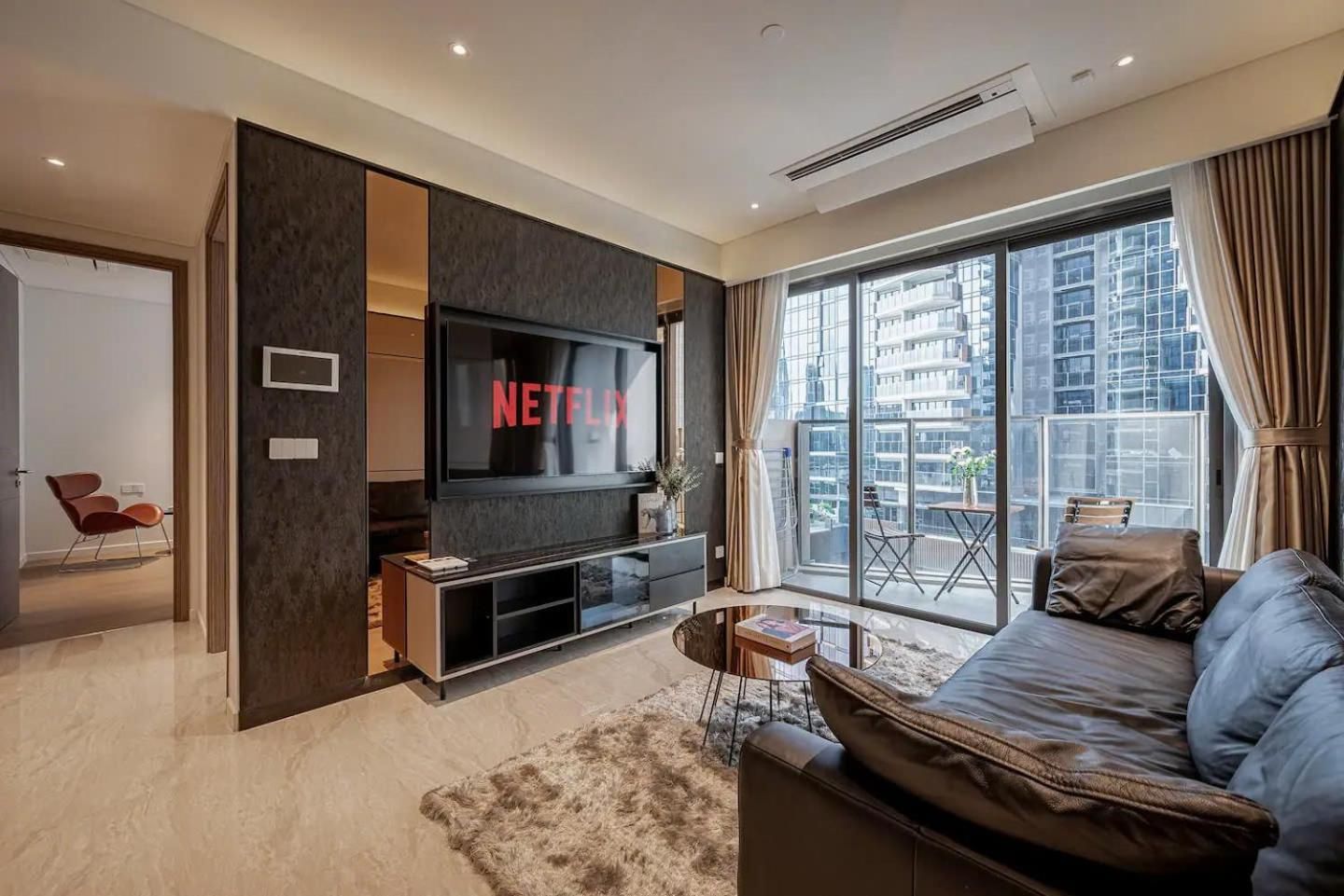 Two-Bedroom Deluxe Apartment with Balcony
