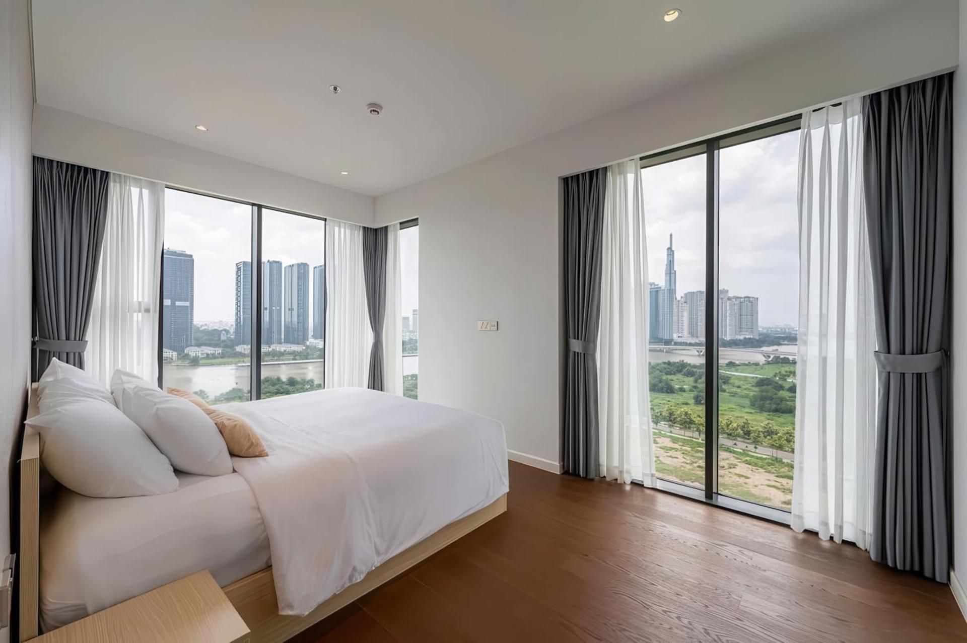 Three-Bedroom Deluxe Apartment