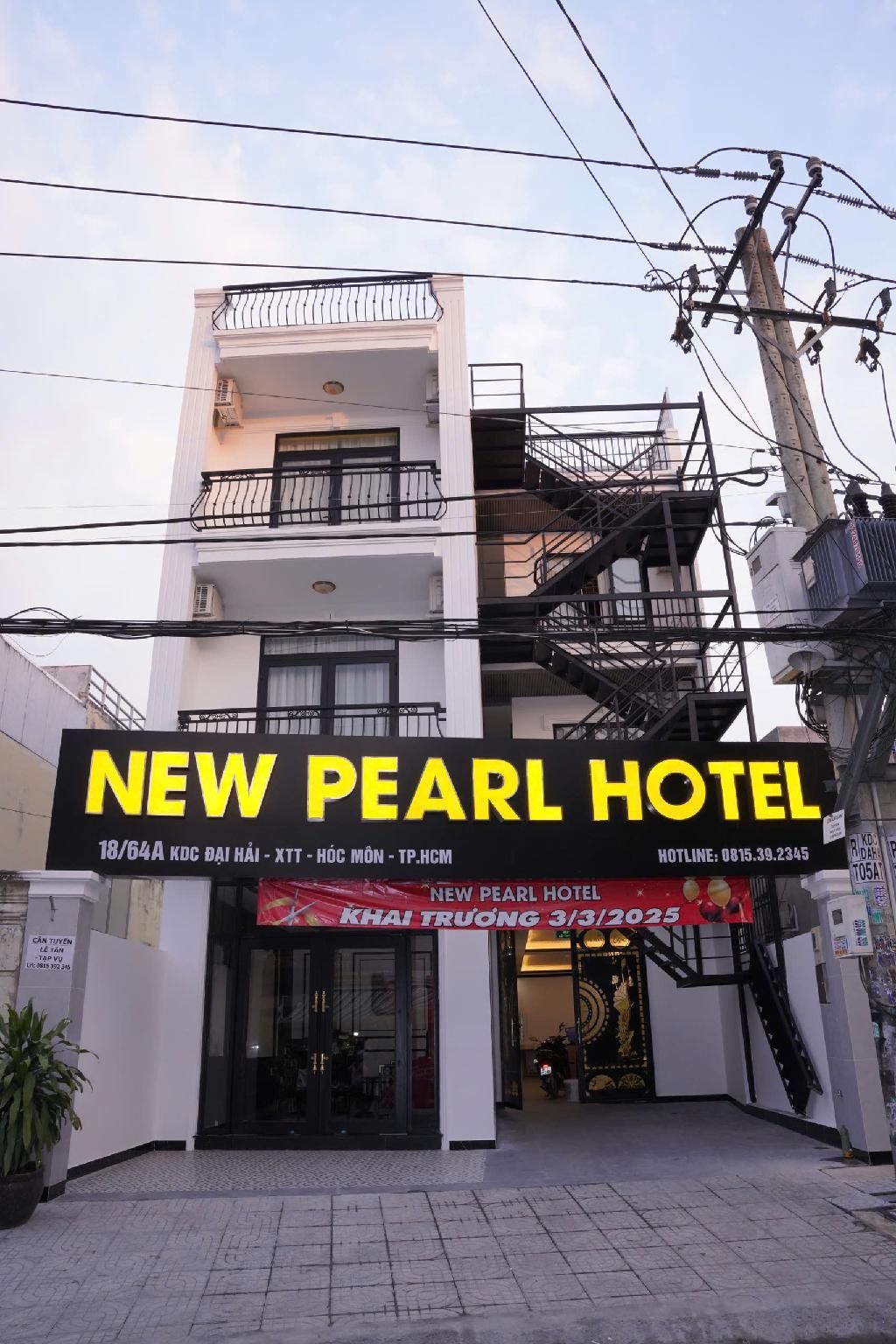 New Pearl Hotel