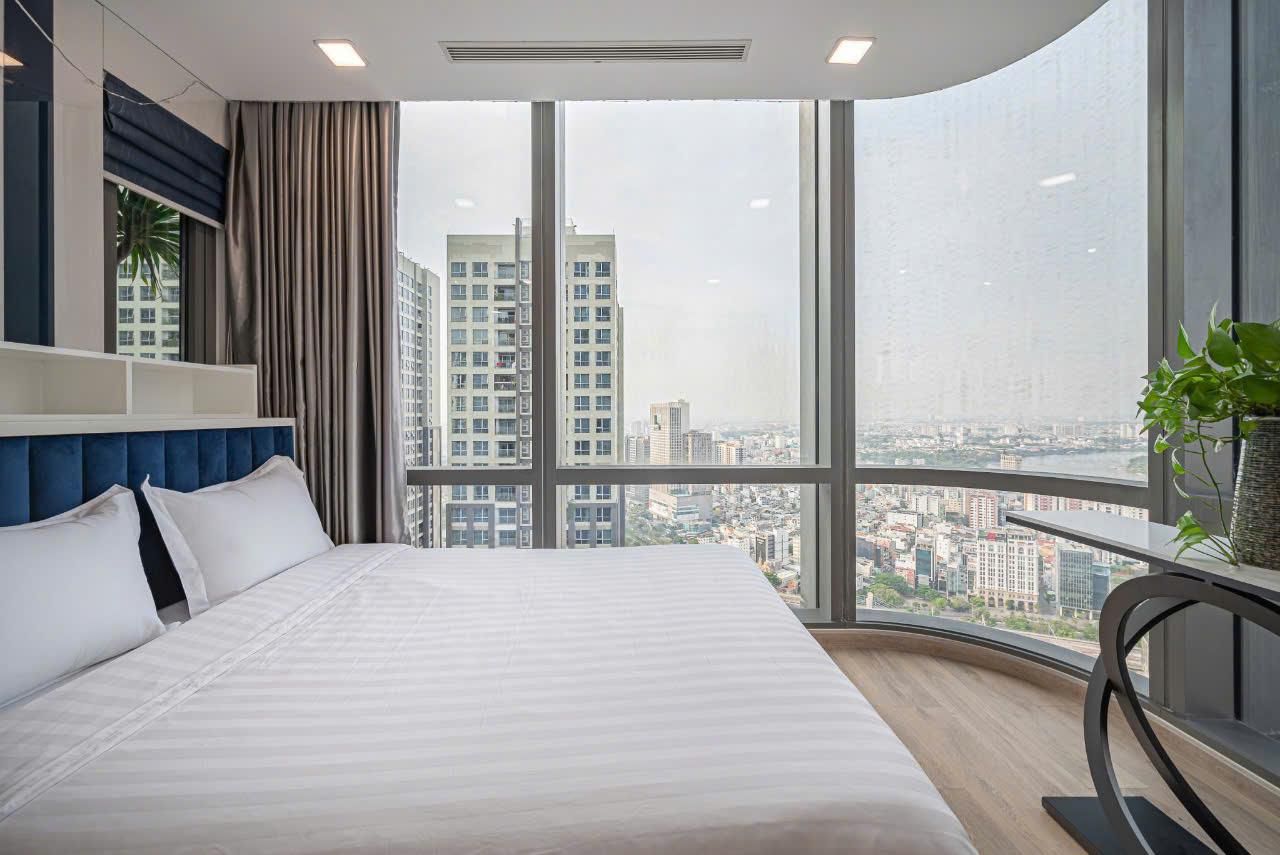 Luxury 2-Bedroom Apartment