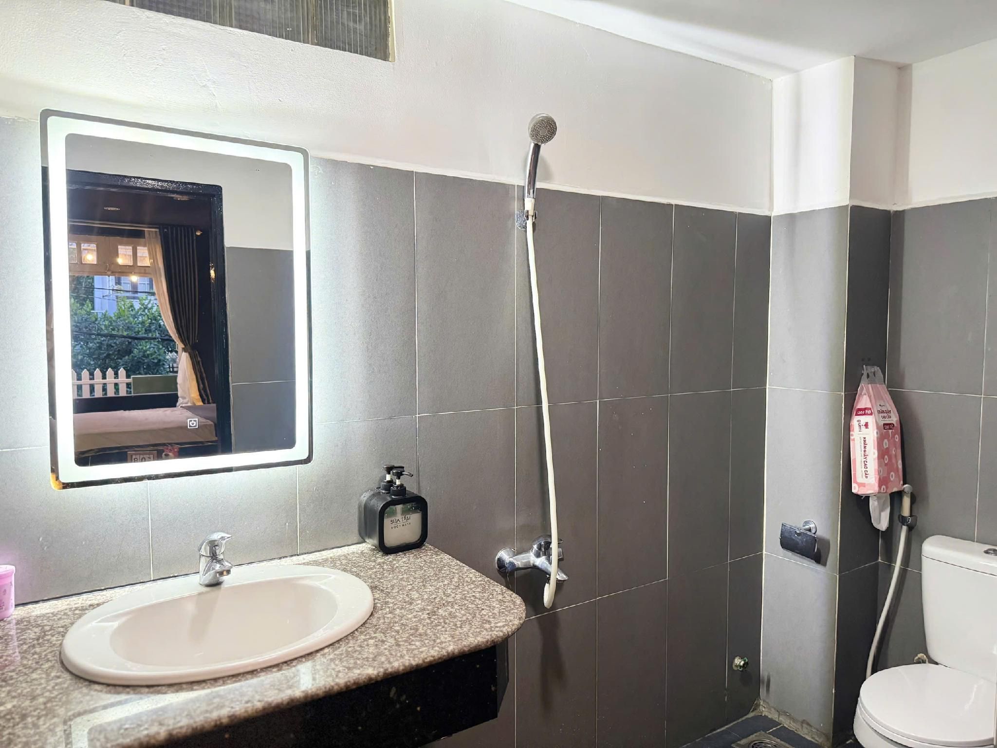 Studio - King Room with Balcony
