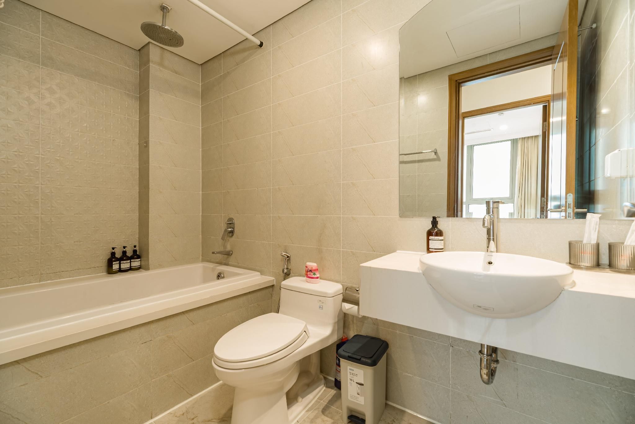 1-Bedroom Ambassador Suite