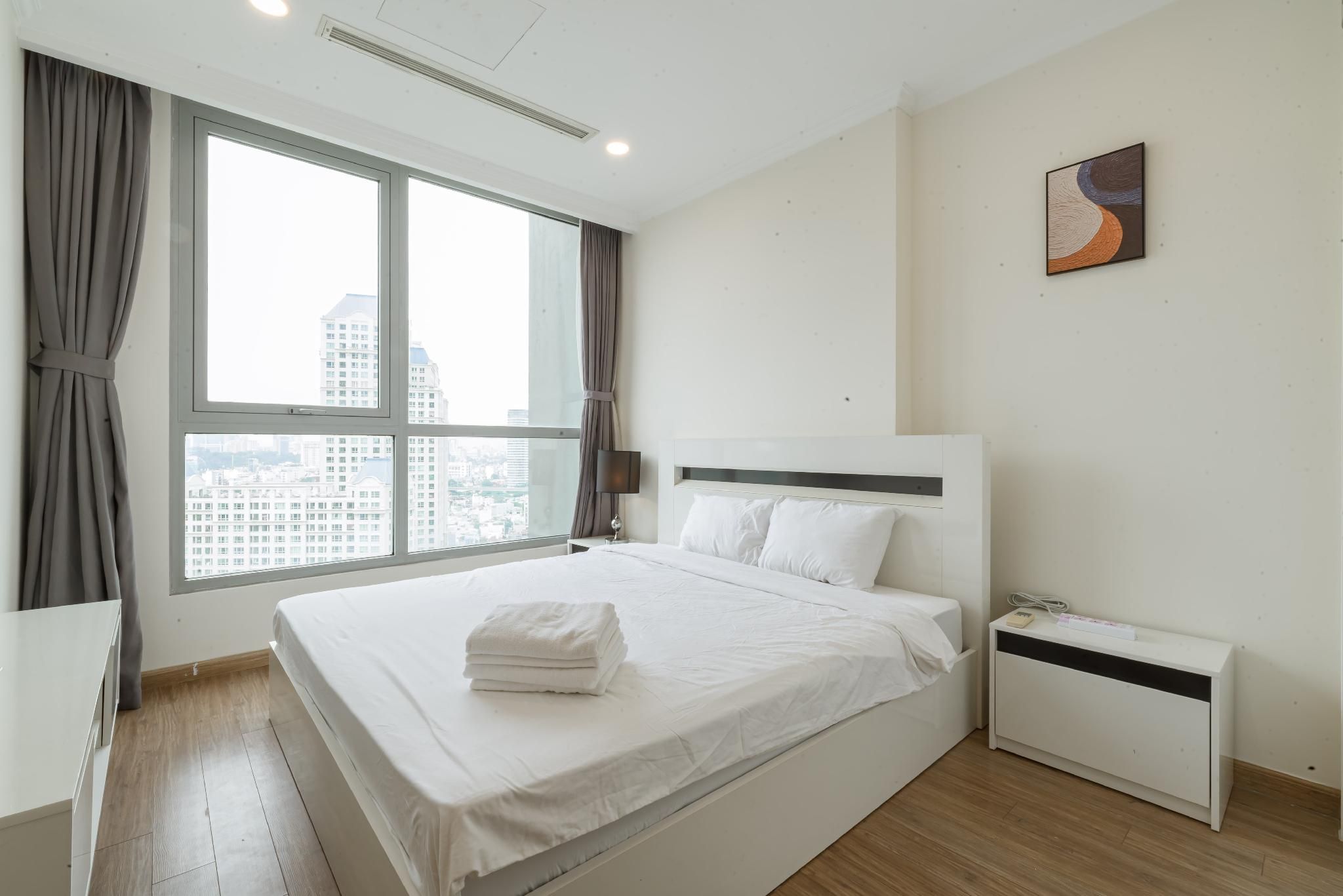 1-Bedroom City View Apartment