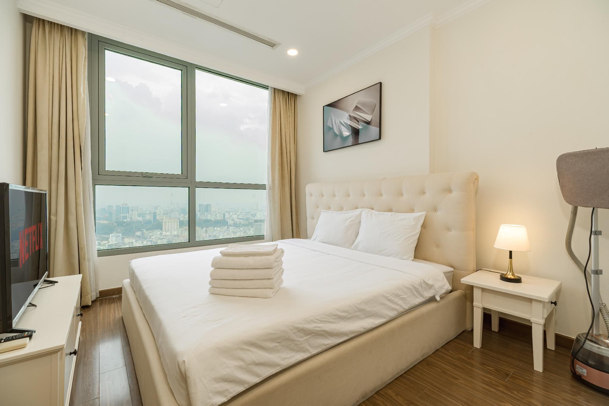 1-Bedroom Ambassador Suite