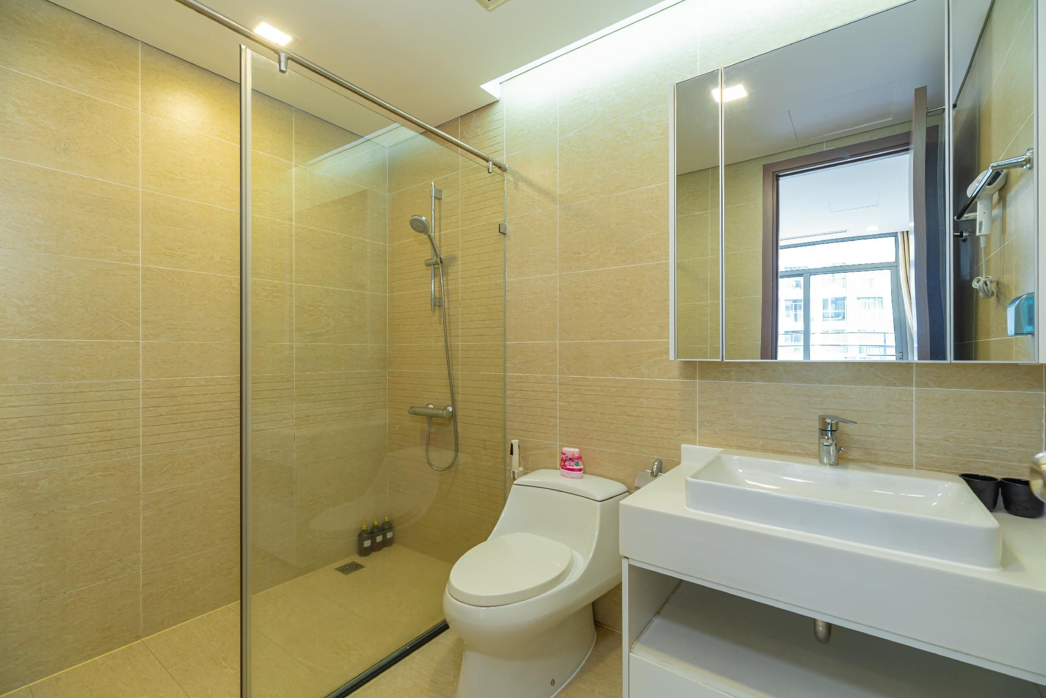 2-Bedroom Deluxe Apartment