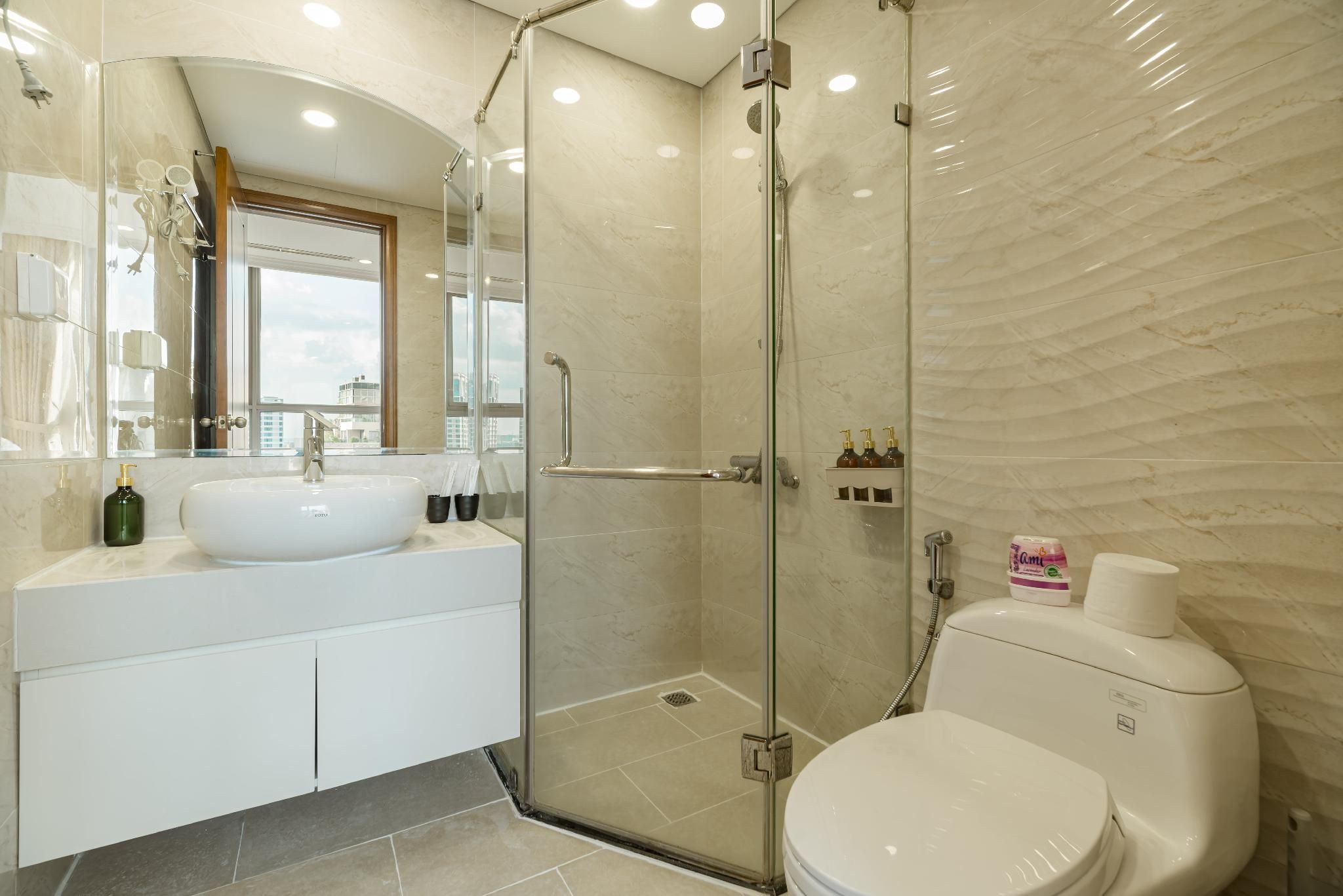 2-Bedroom Panoramic View King Suite