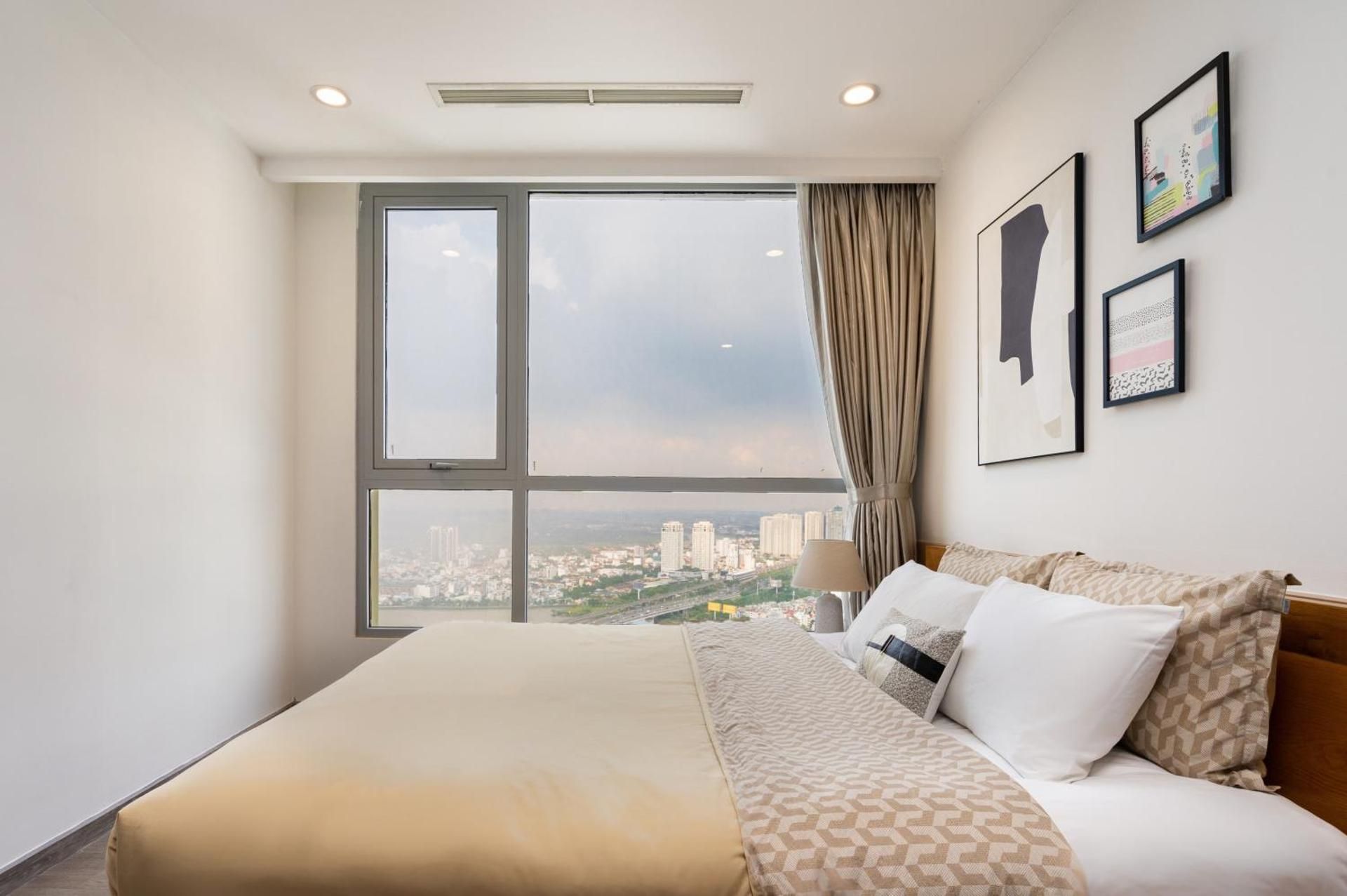 Apartment with City View