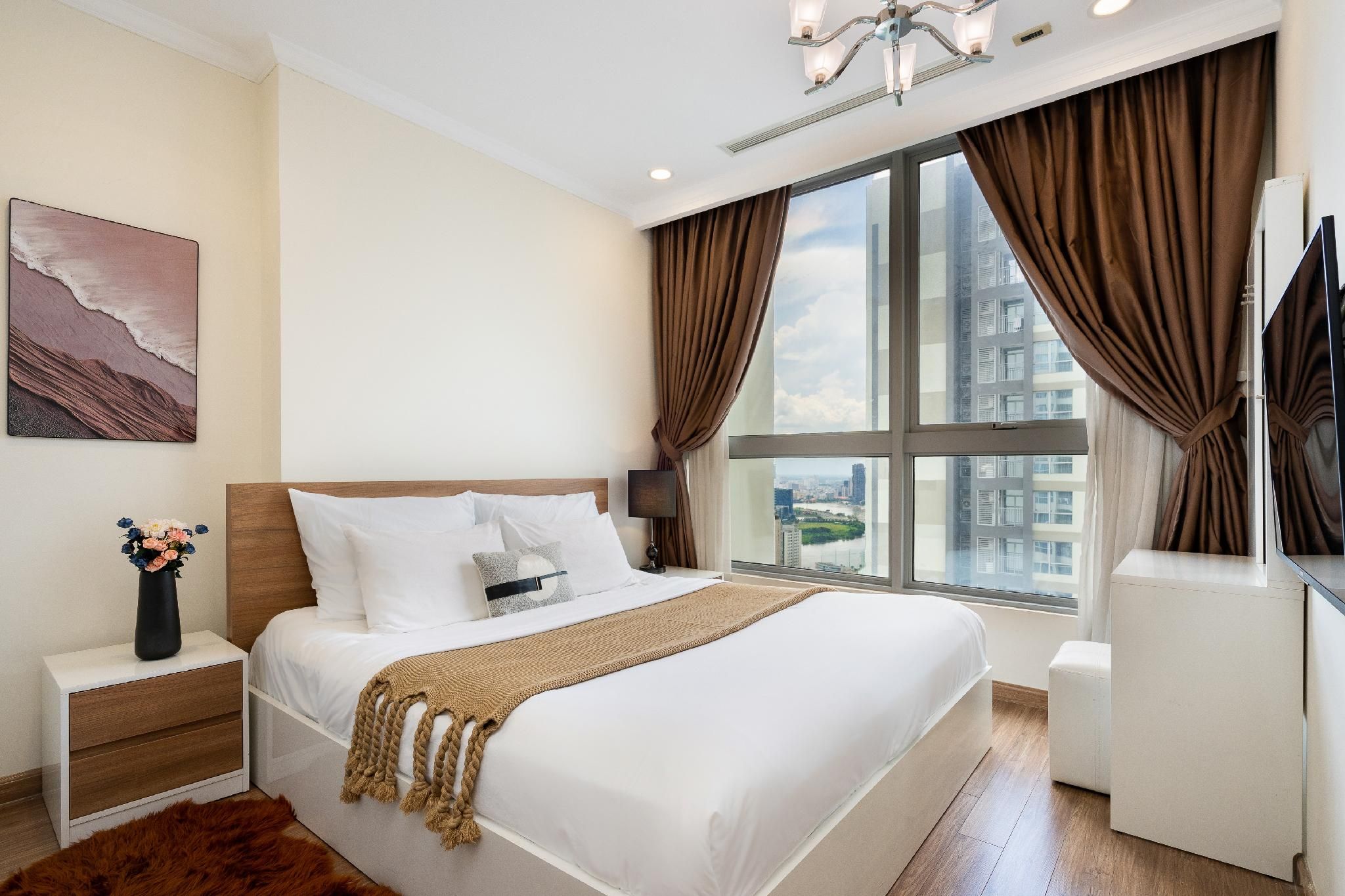 1-Bedroom Apartment 1 with Balcony