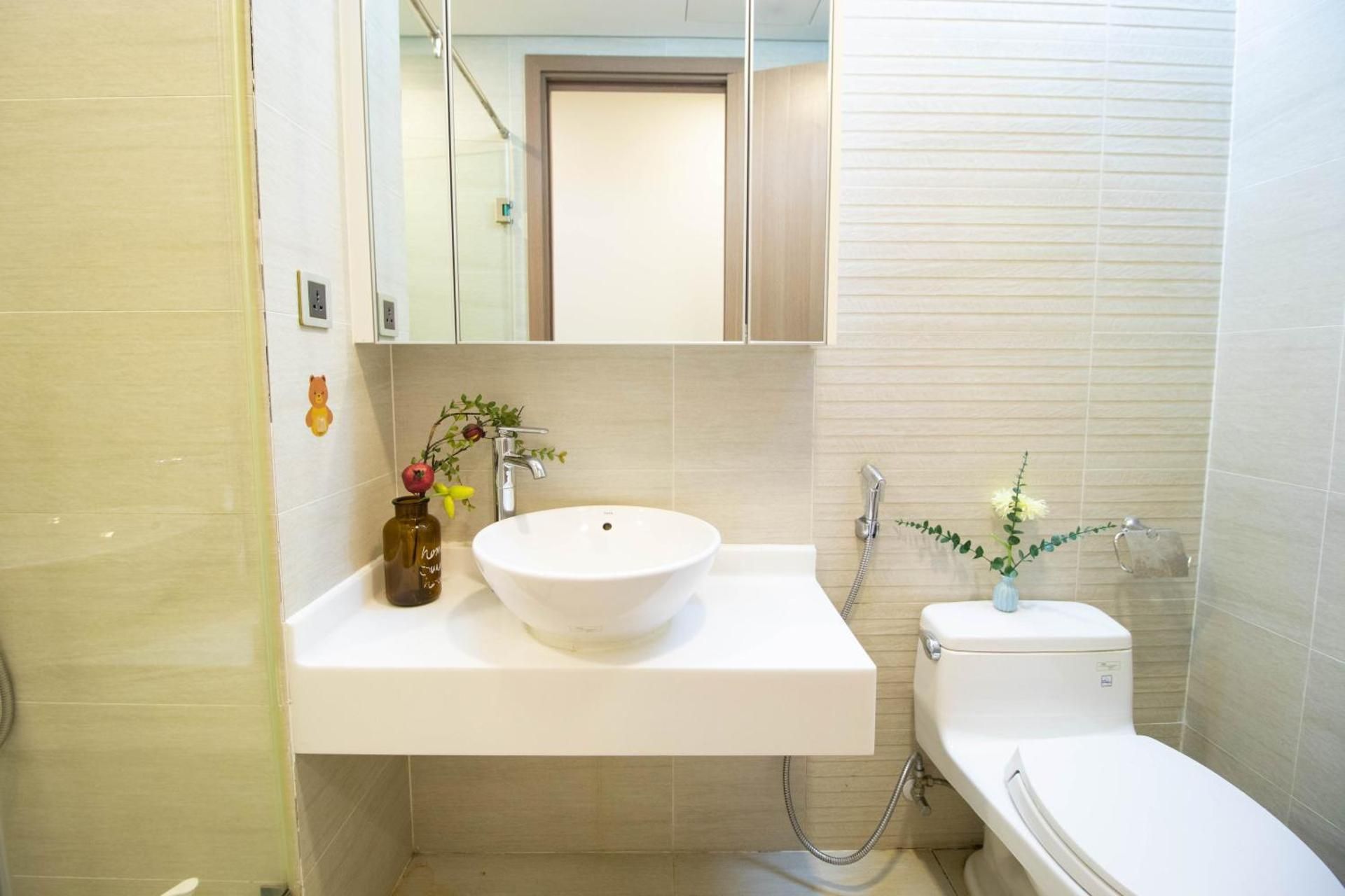Raddison Luxury Apart-Landmark 81 Area &Great Park Three-Bedroom Apartment 2