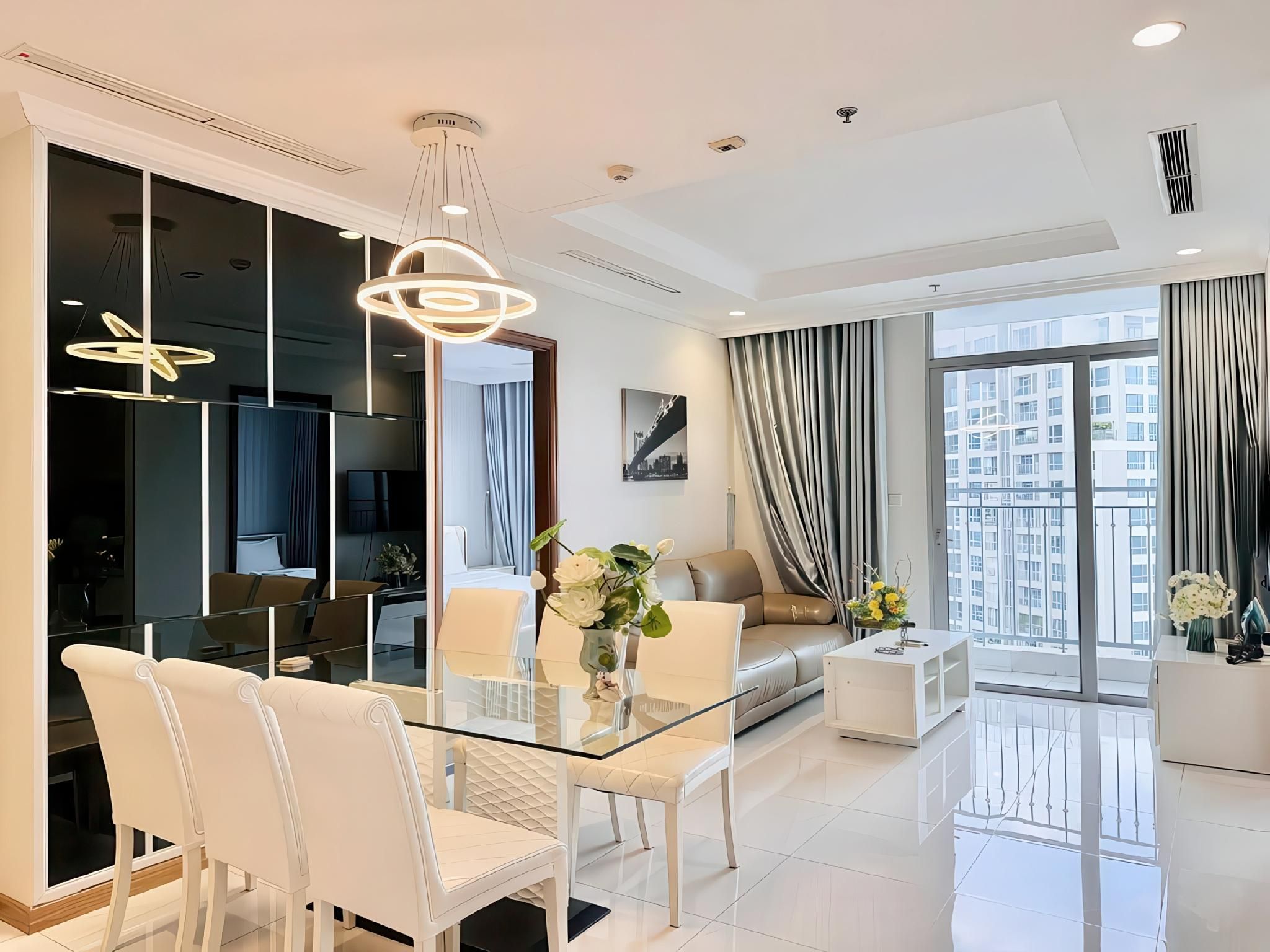 Three-Bedroom Apartment with Balcony