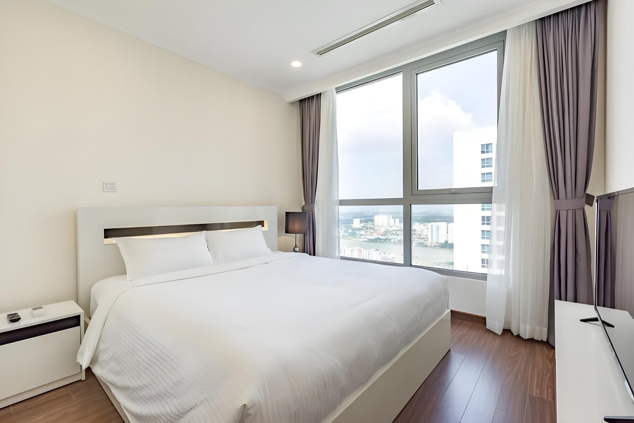 1 Bedroom - Large