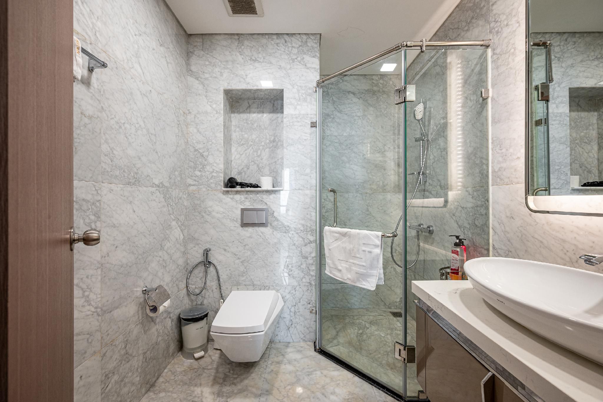 Deluxe One Bedroom Apartment
