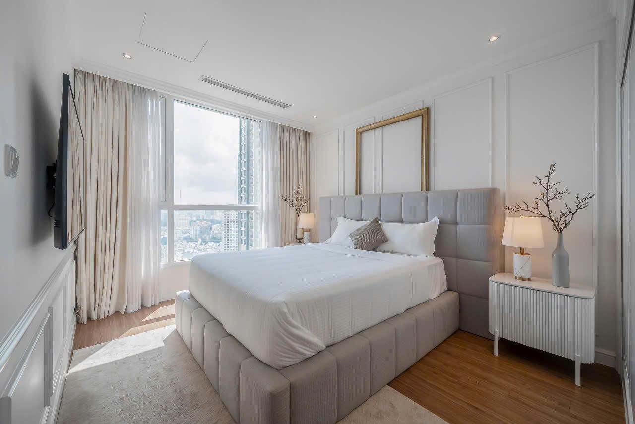 Deluxe One Bedroom Apartment