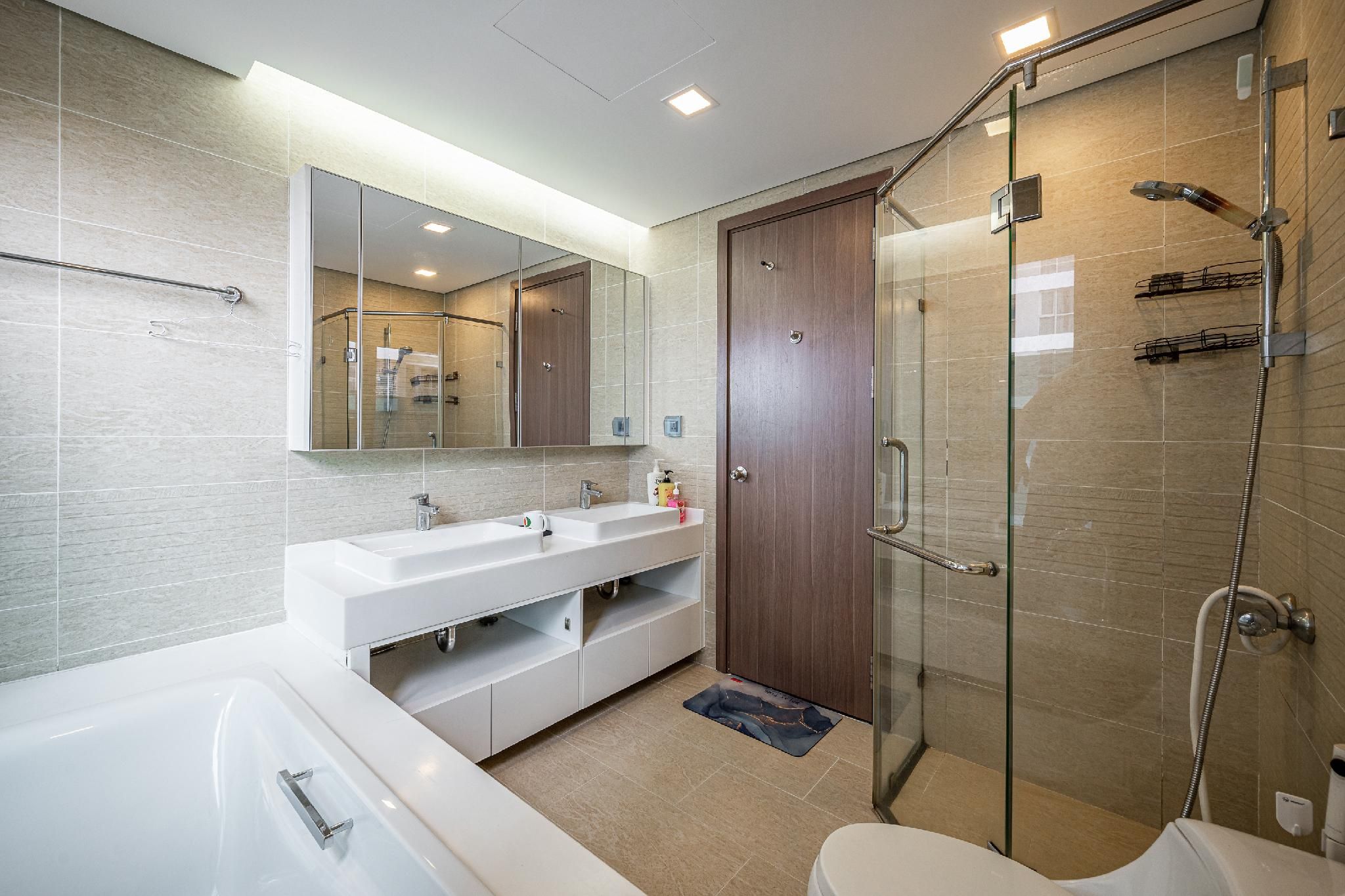 4 Bedroom, Non-Smoking, High Floor