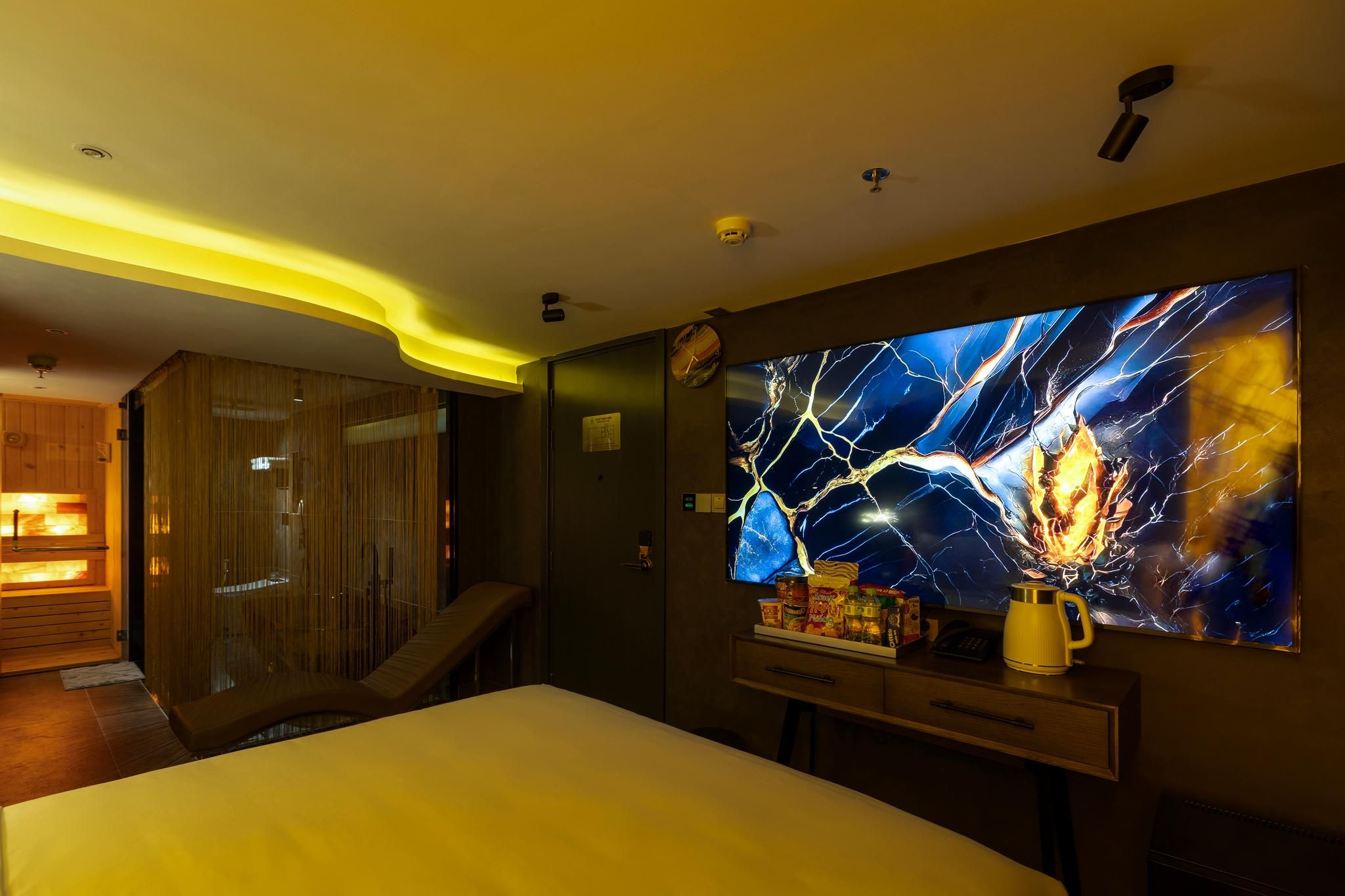 Double Suite