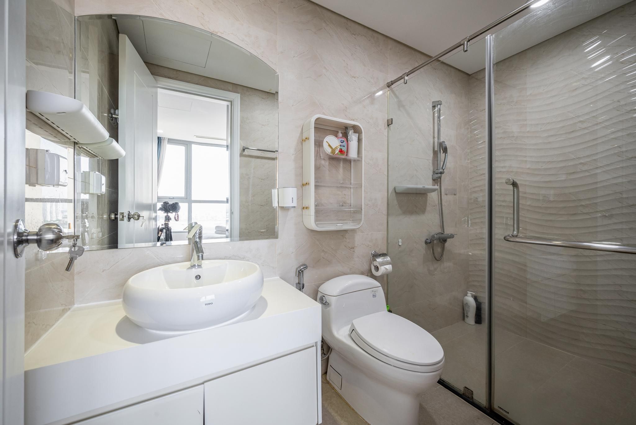 2-Bedroom Deluxe Suite