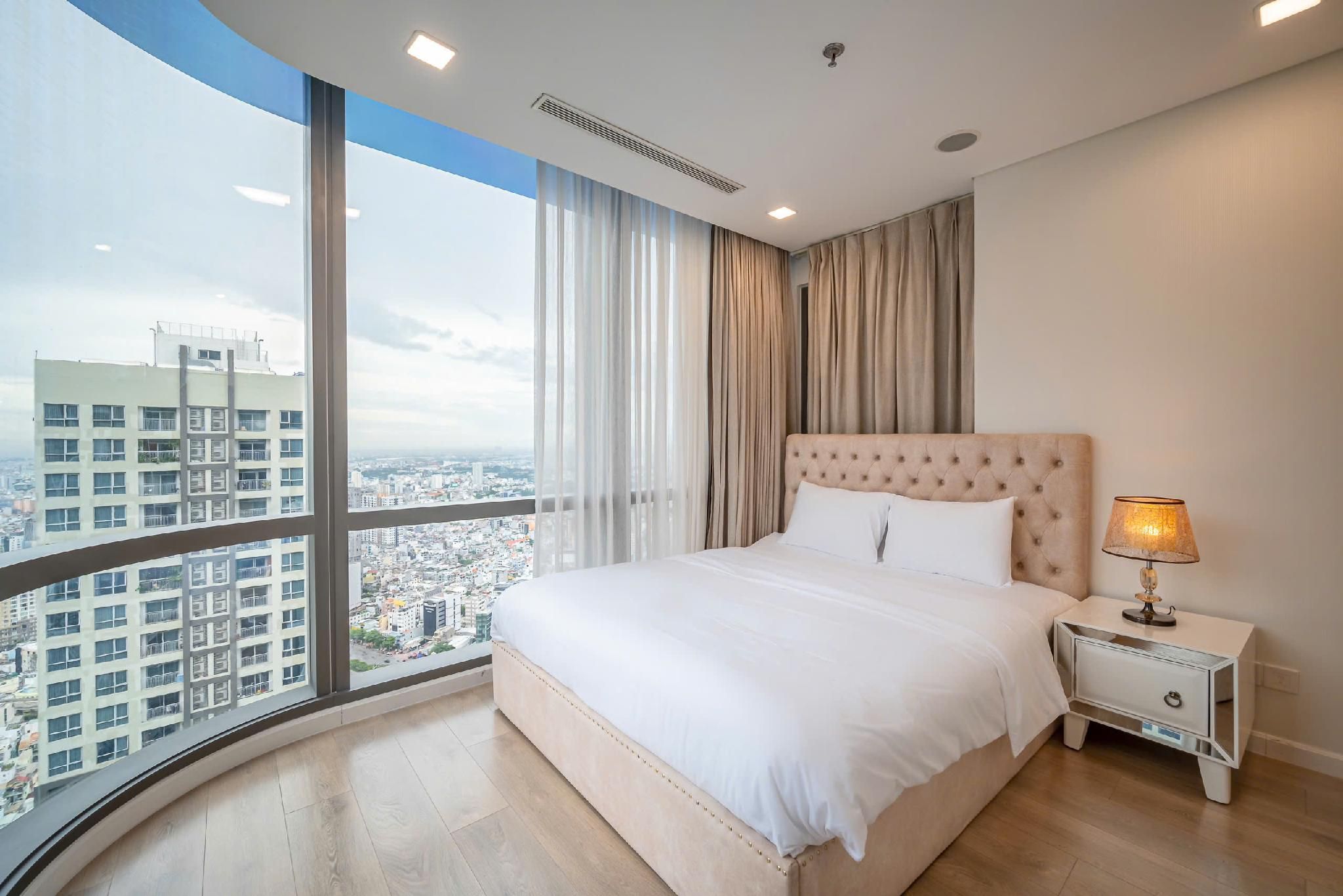 2 Bedroom Deluxe Suite