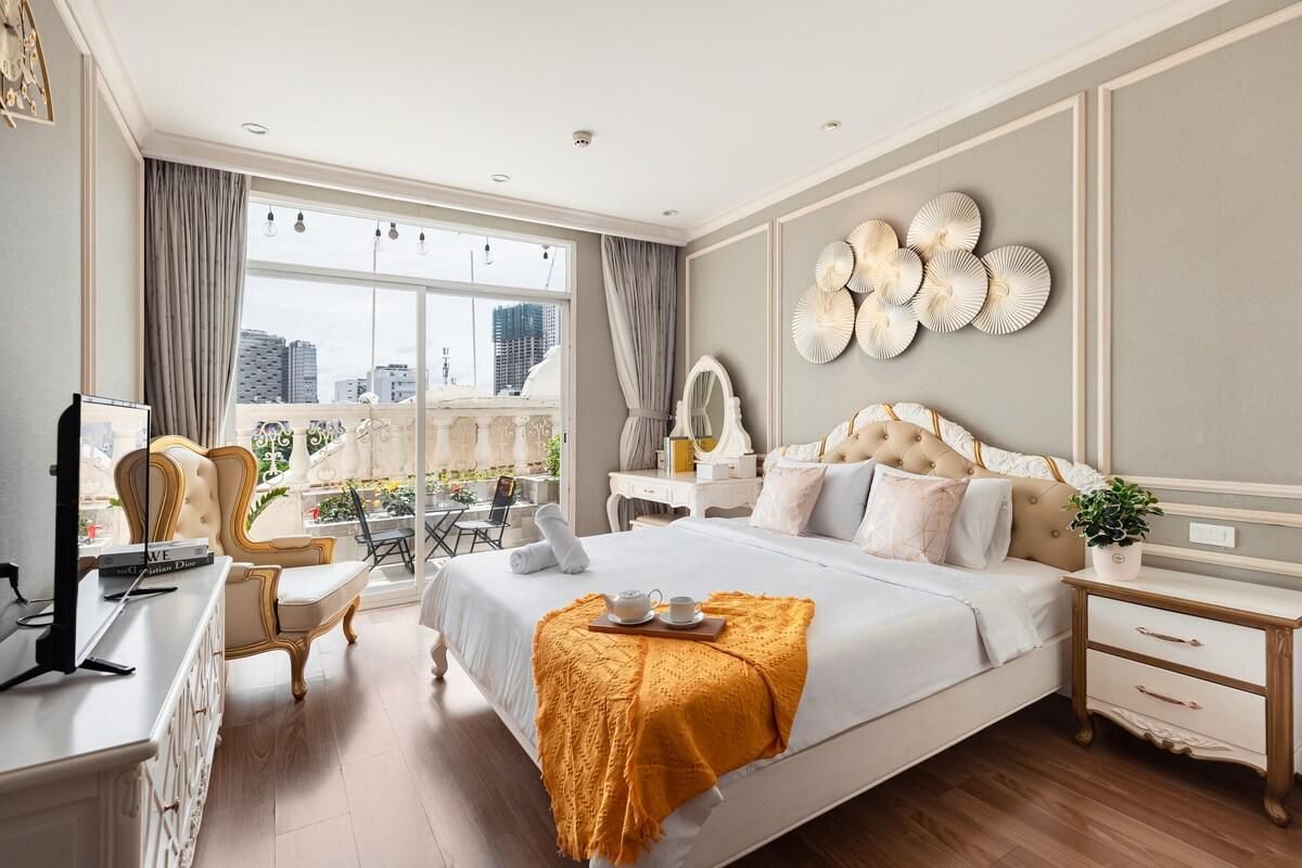 4 Bedroom Apartment