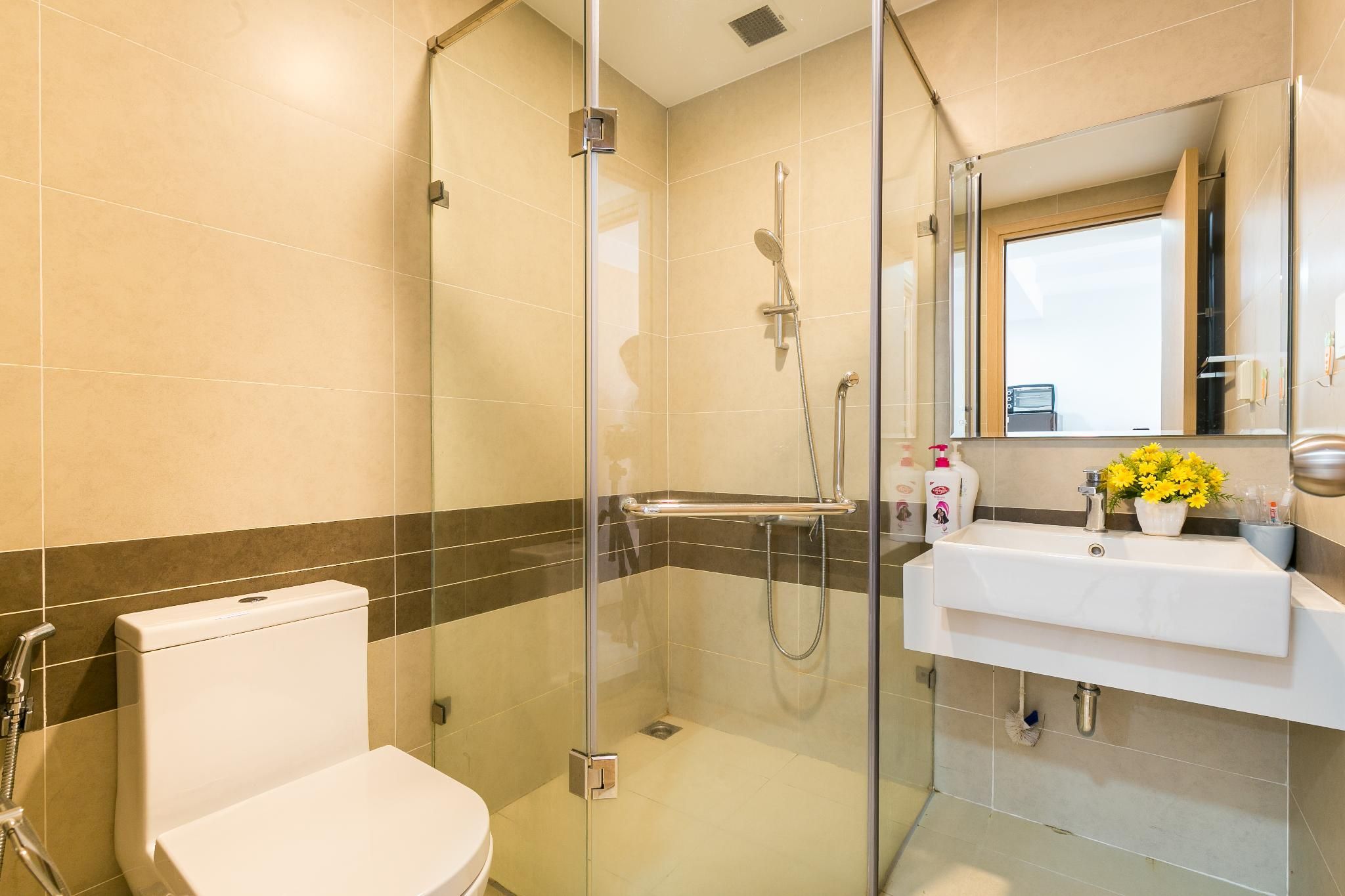 Goby home in Rivergate Luxury Apartment  Two-Bedroom Apartment with River View