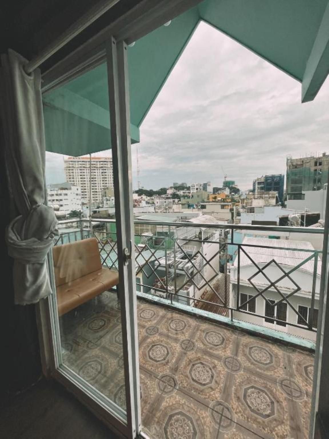Studio with Balcony