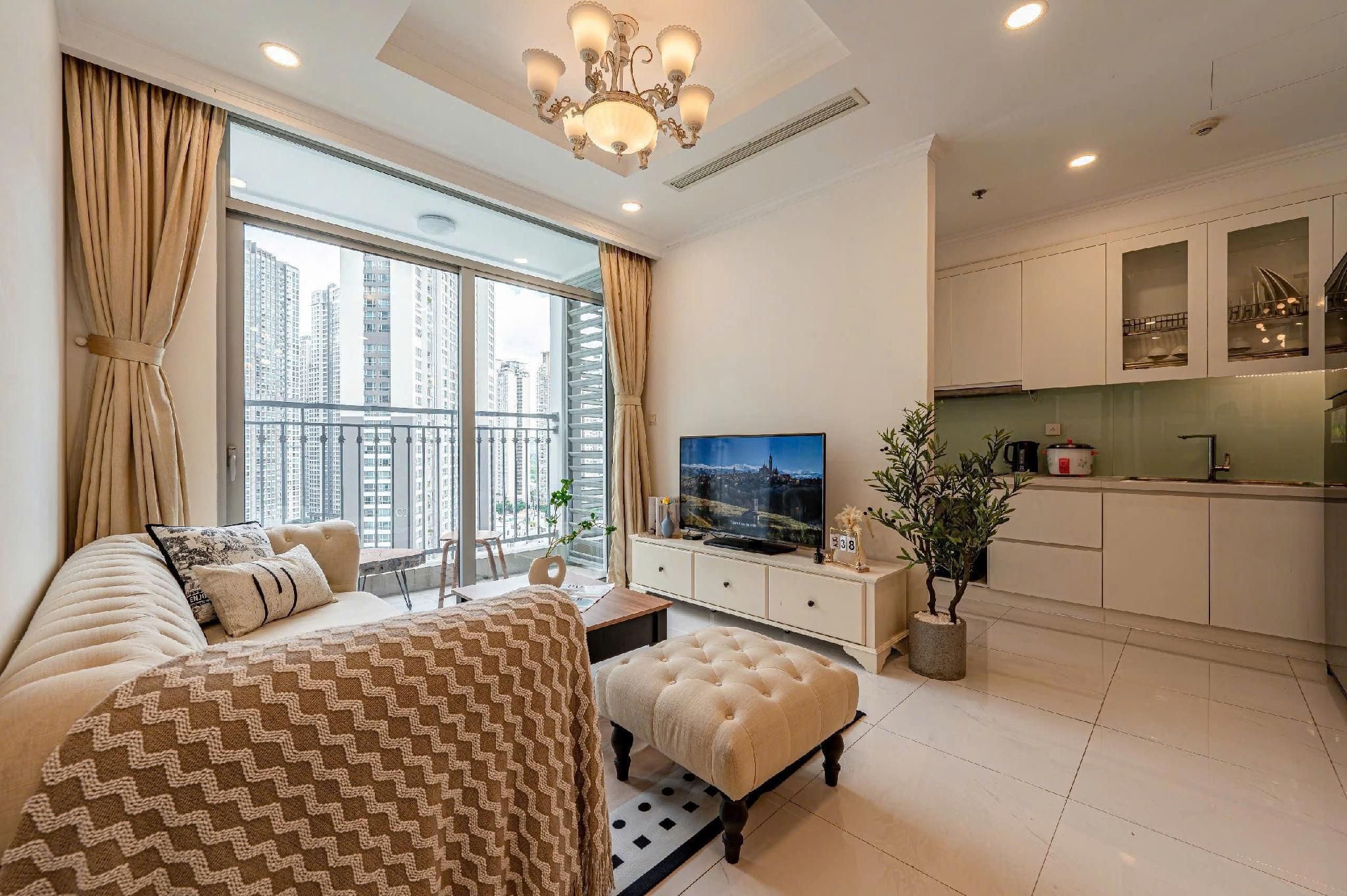 2 Bedroom Apartment with Garden View & Balcony