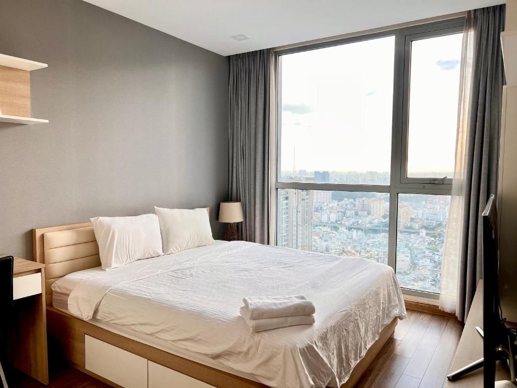 Two-Bedroom Premier Apartment