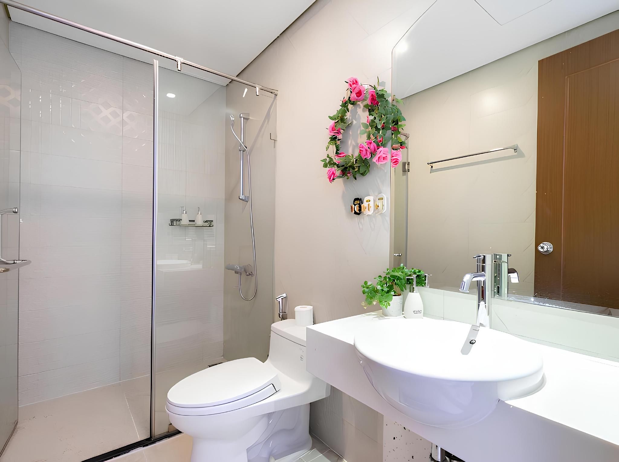 Two Bedroom Apartment with Balcony