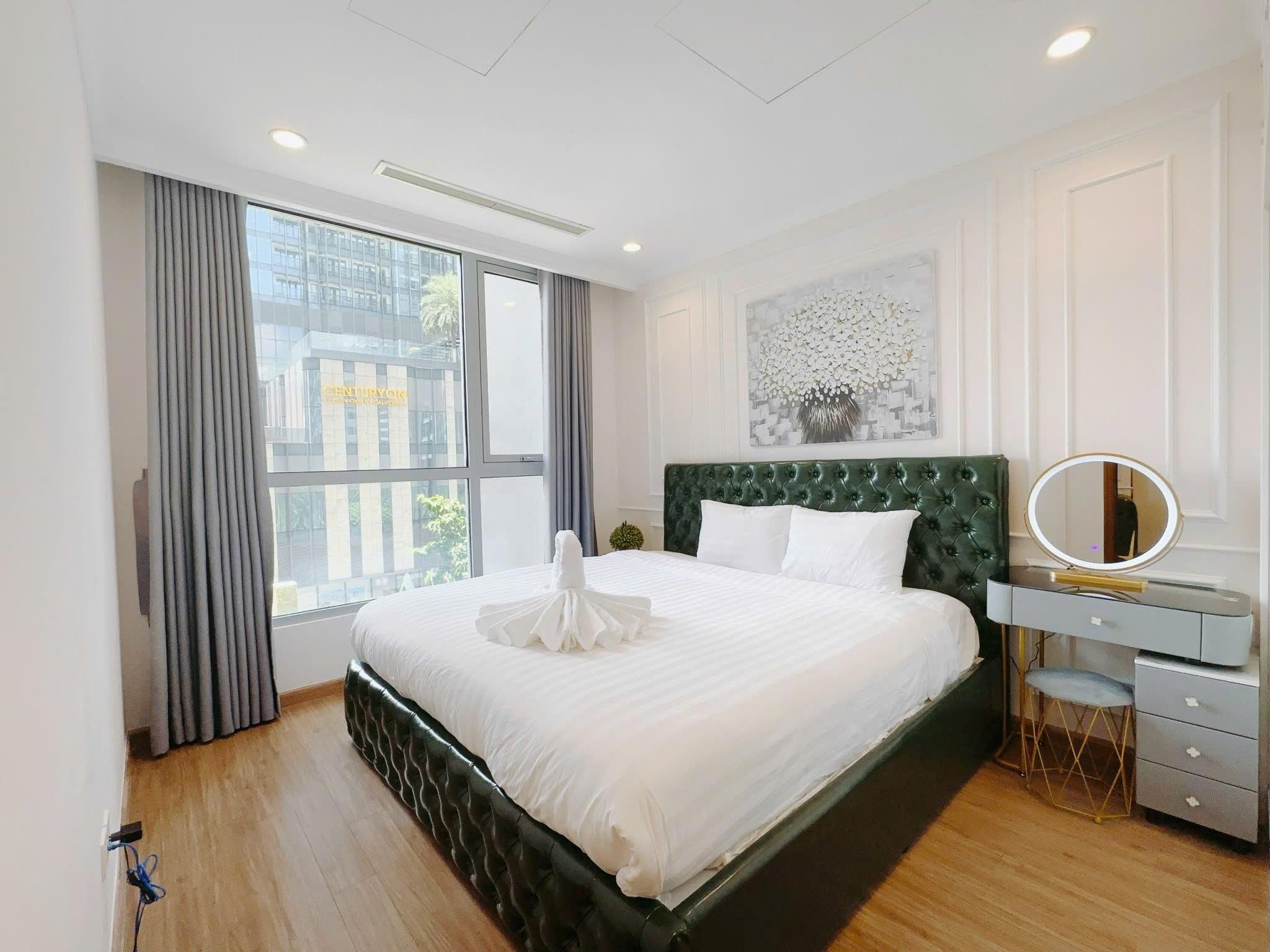1-Bedroom Apartment with Balcony