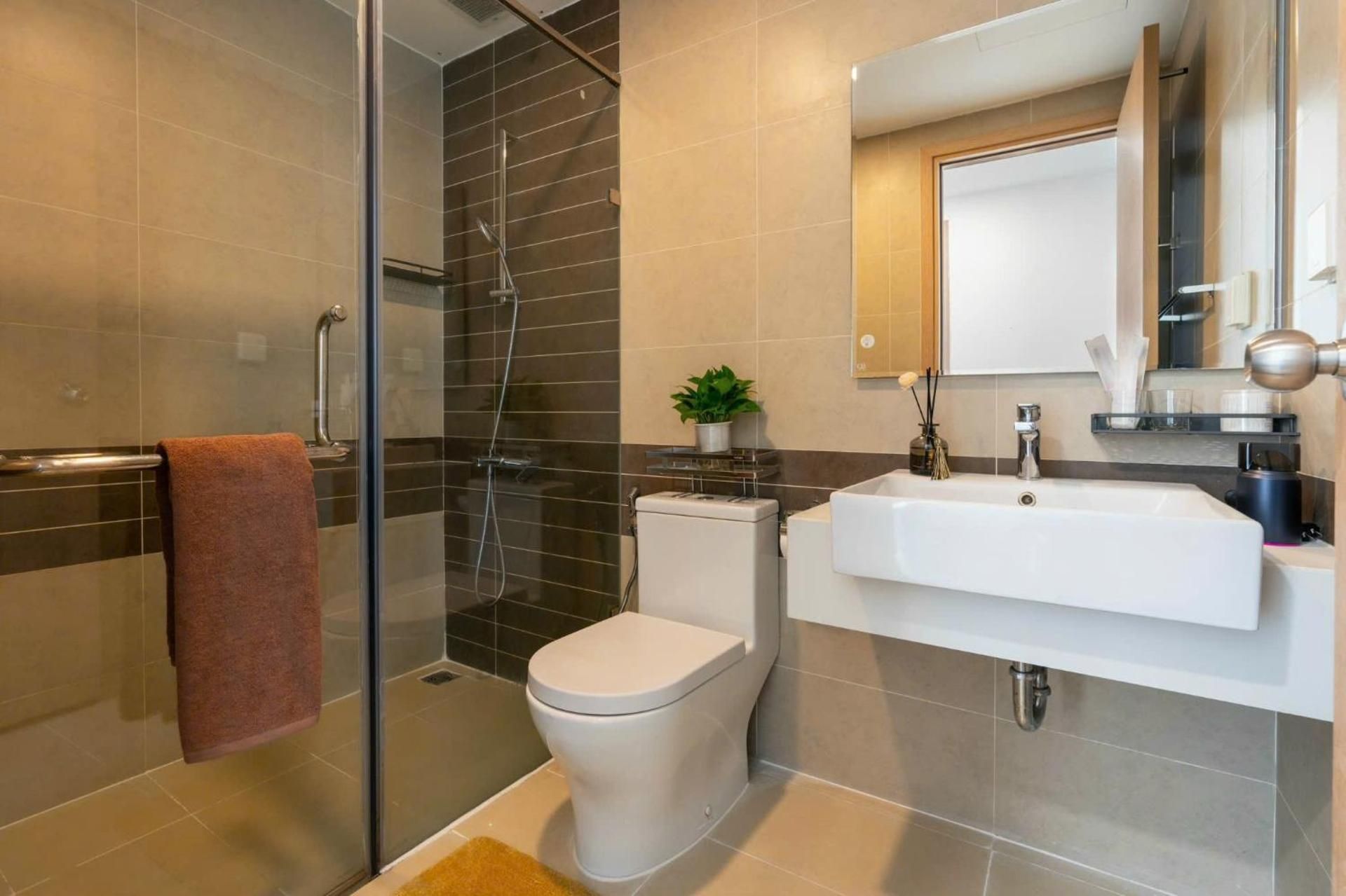 Two-Bedroom Deluxe Apartment with Balcony