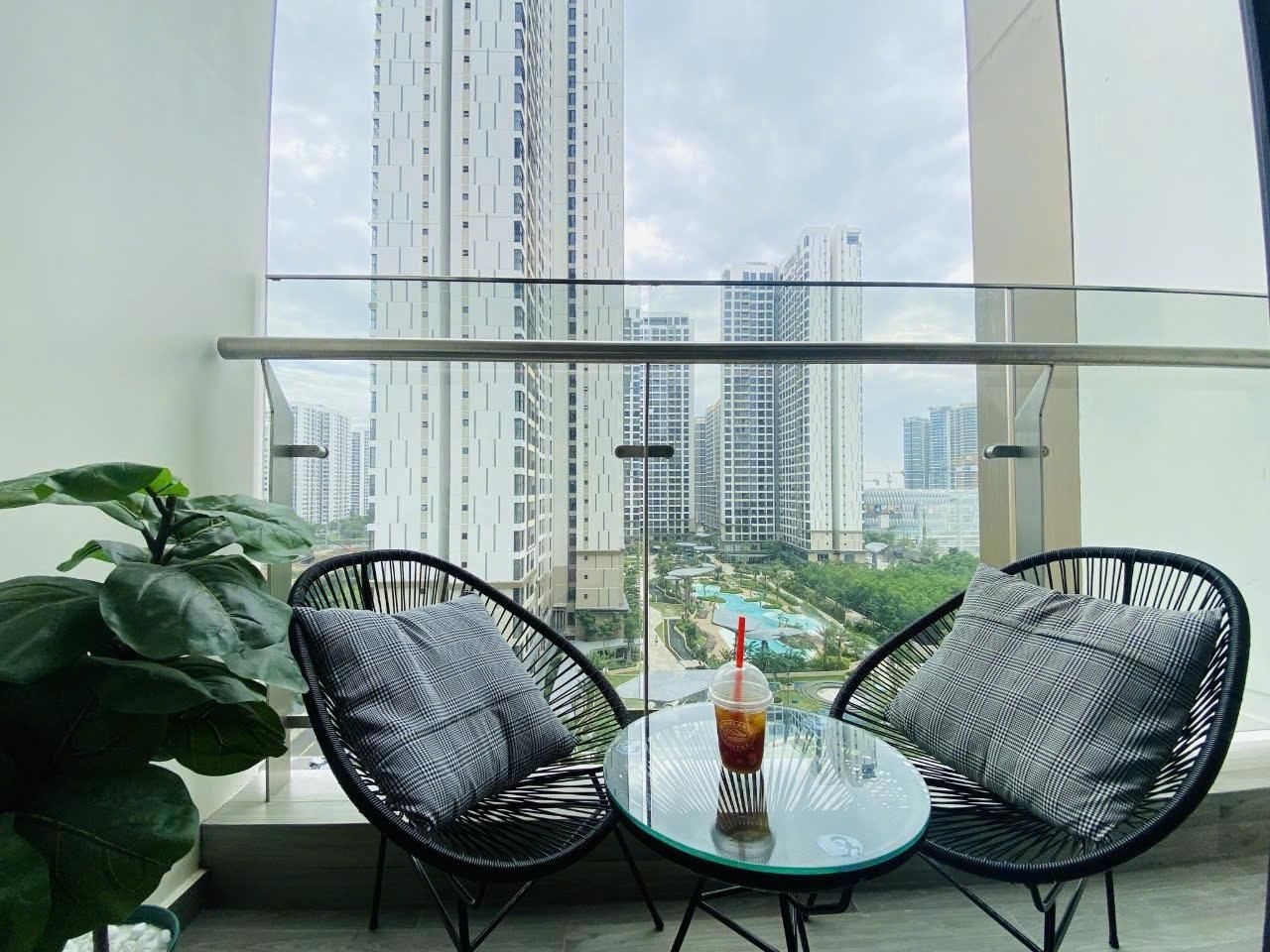 One Bedroom Apartment