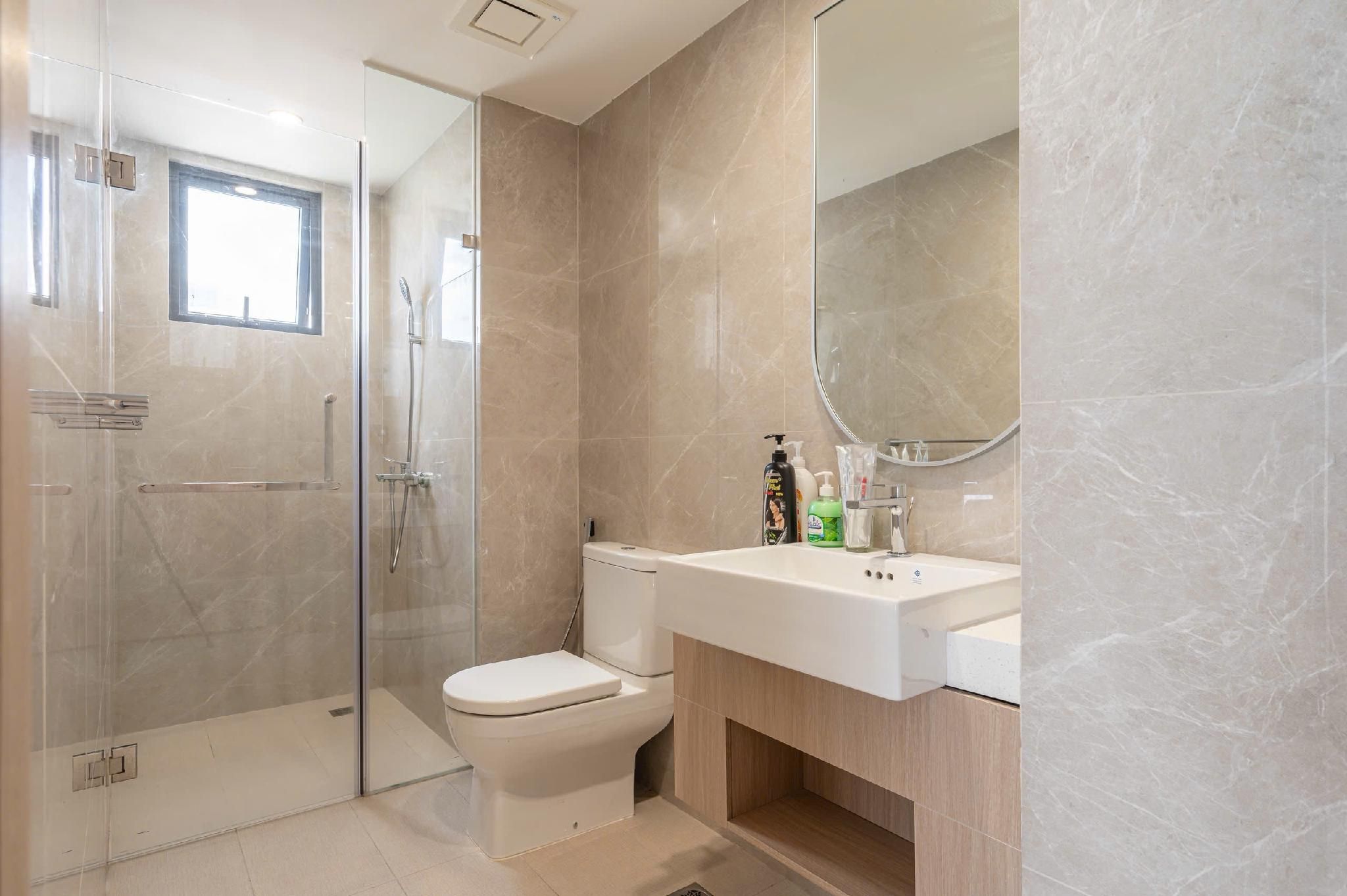 Deluxe 3 Bedroom House - Sleeps 8