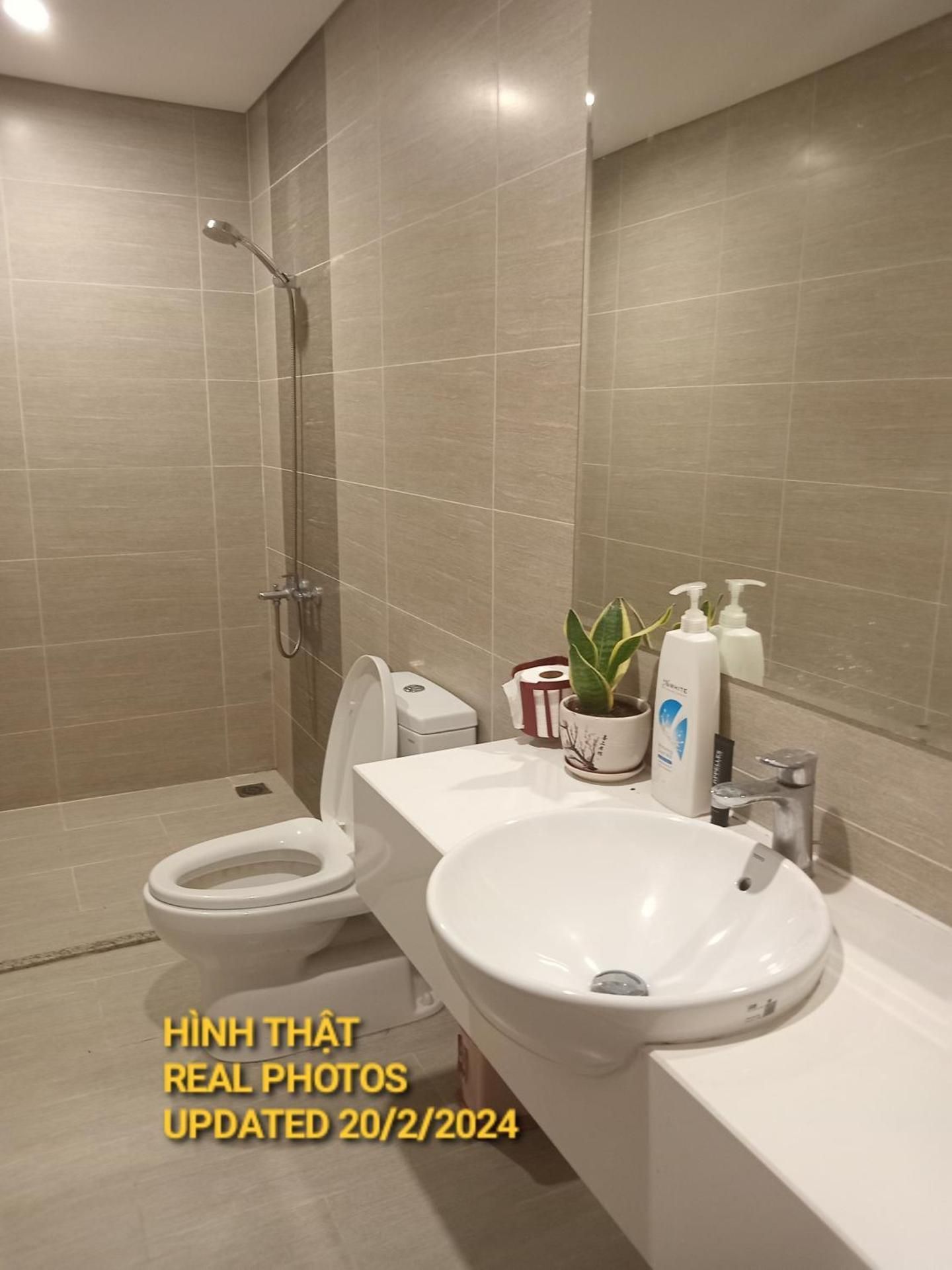 Standard Double Room with Shared Bathroom