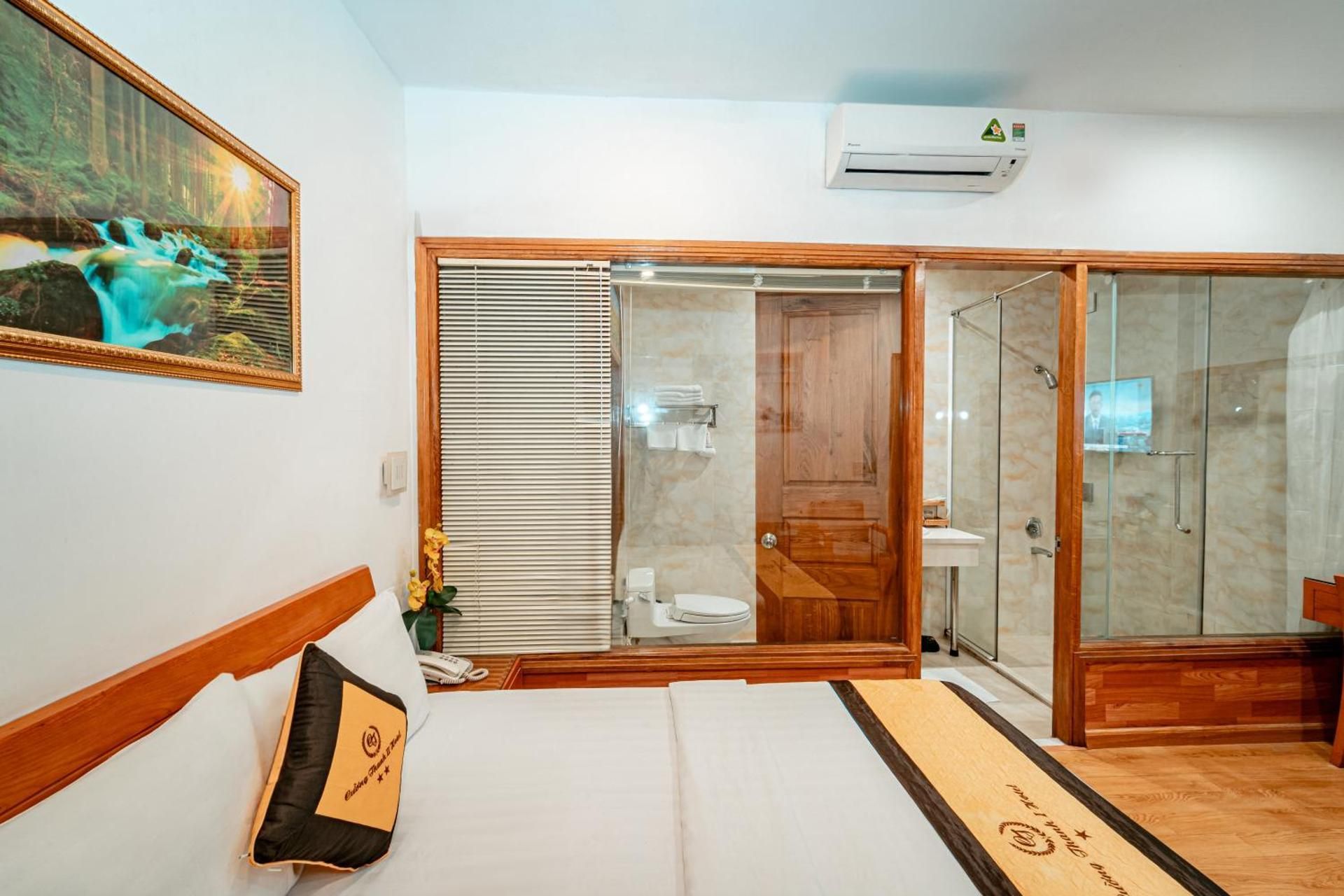 Double Room with Shared Bathroom
