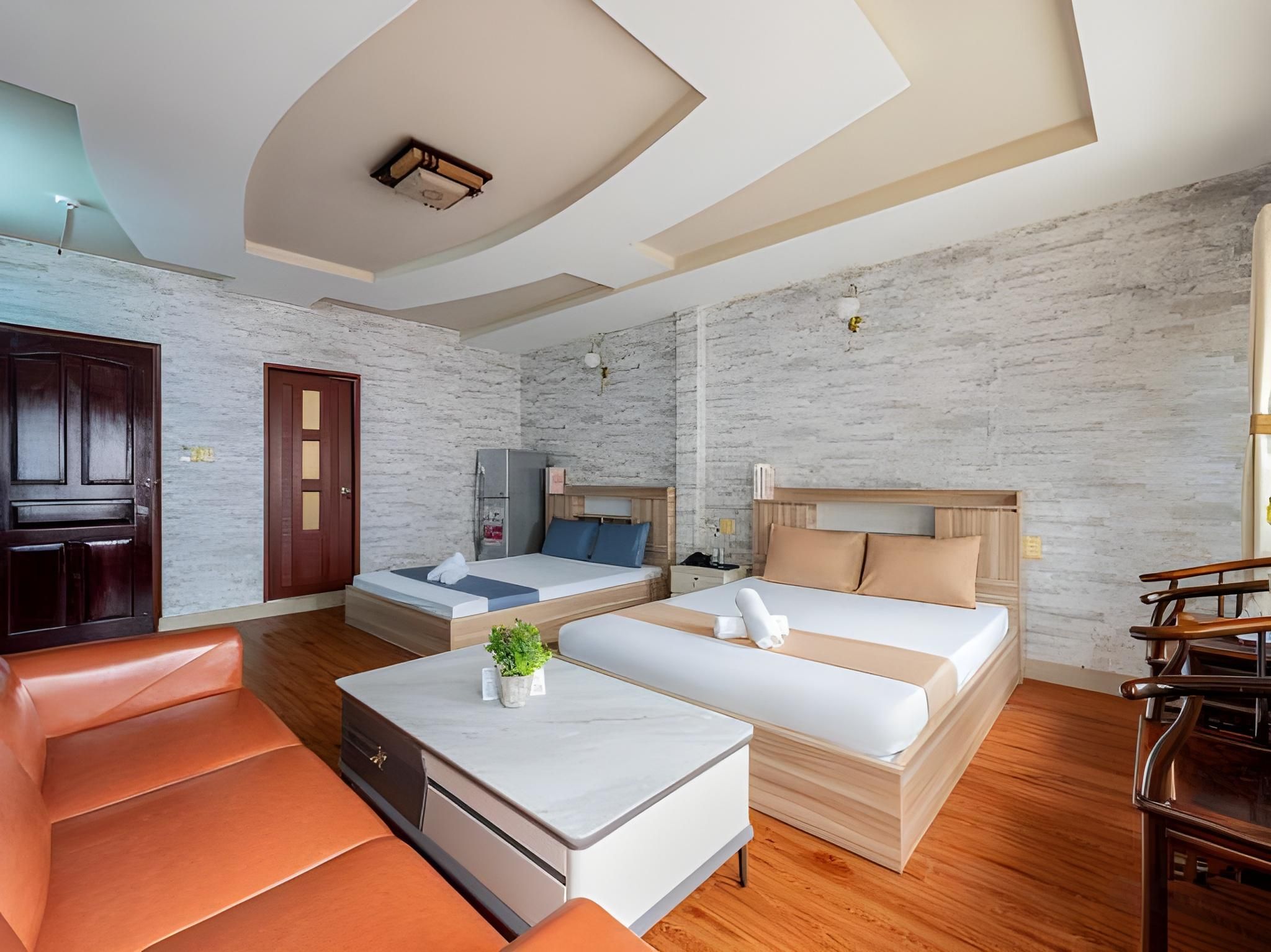 Triple Room