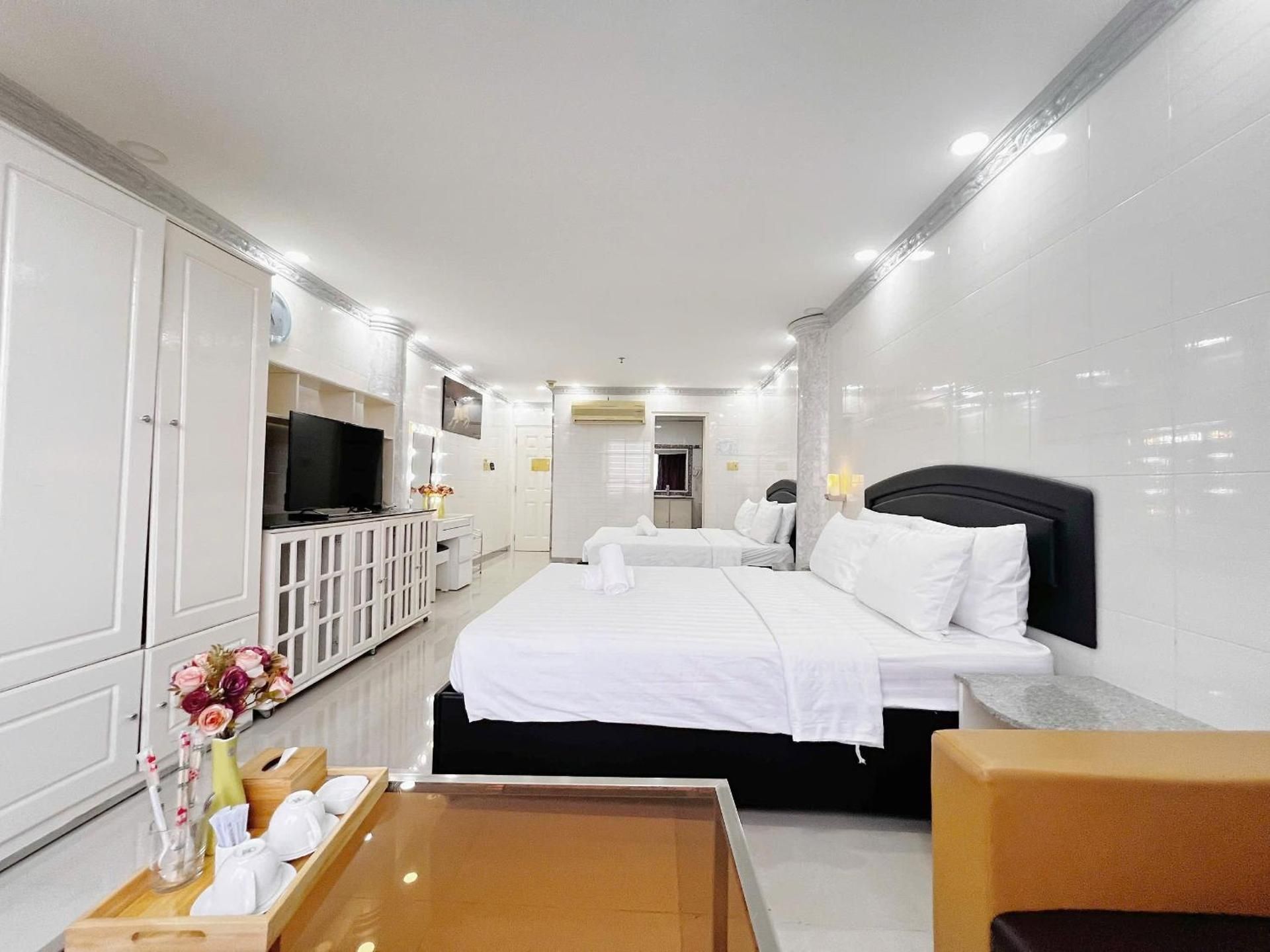 Triple Room with Garden View