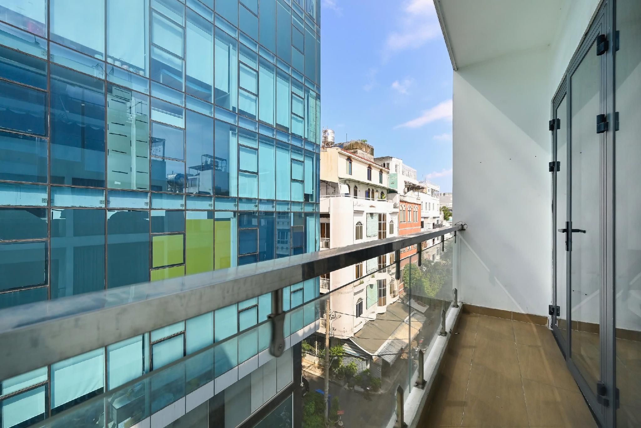 Deluxe Balcony City View