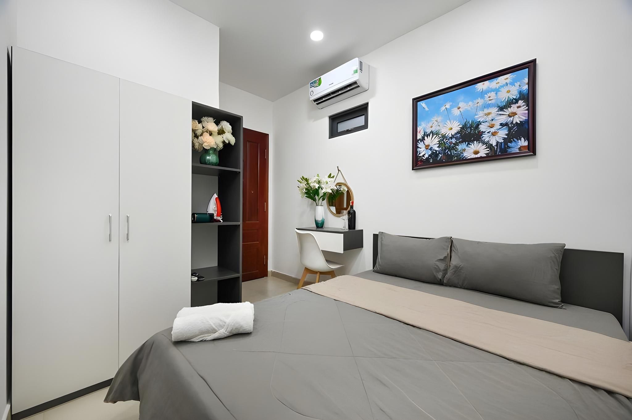 Standard - 1 Bed Queen Non-Smoking