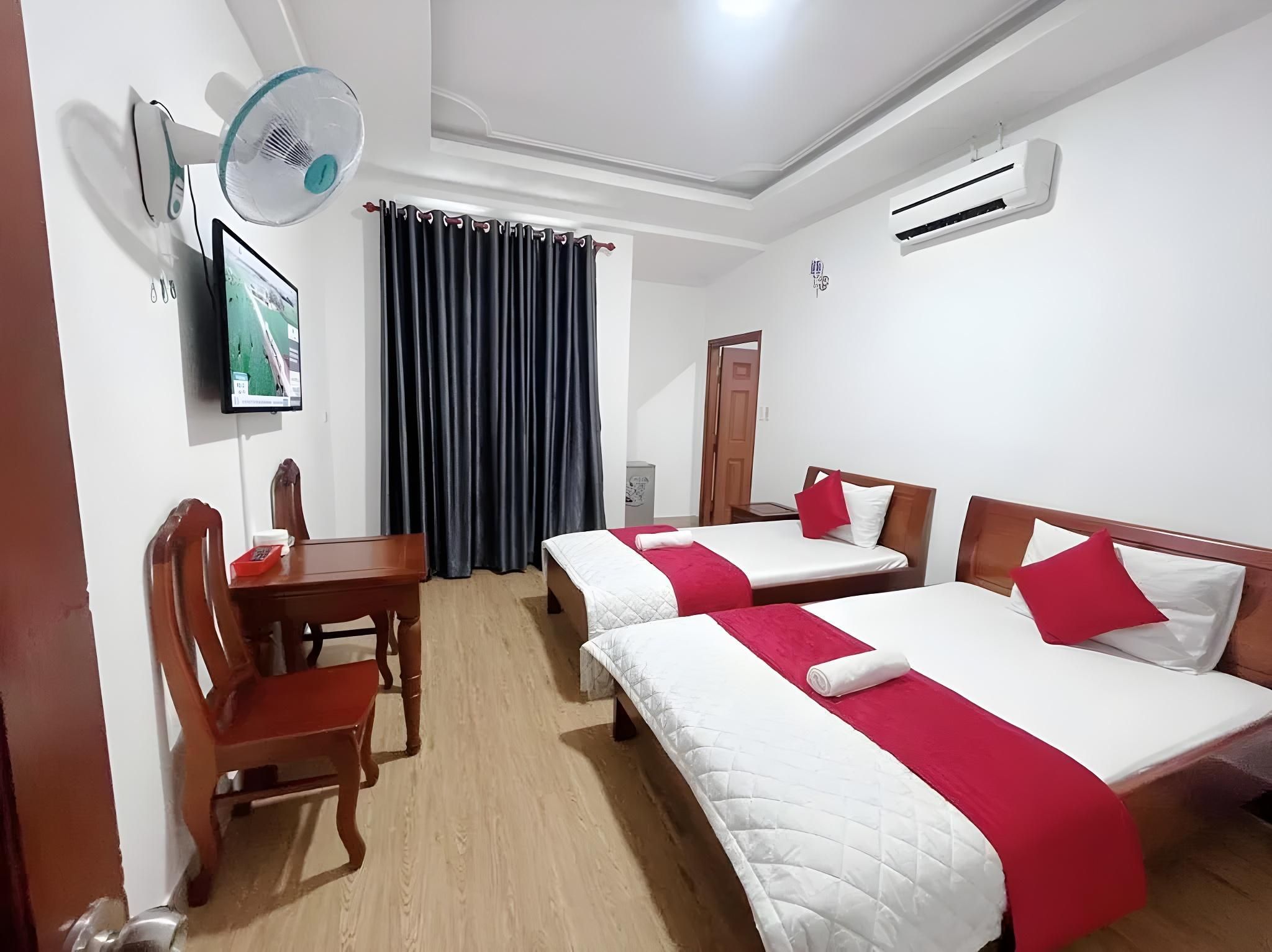 Deluxe Room - 3 Guests