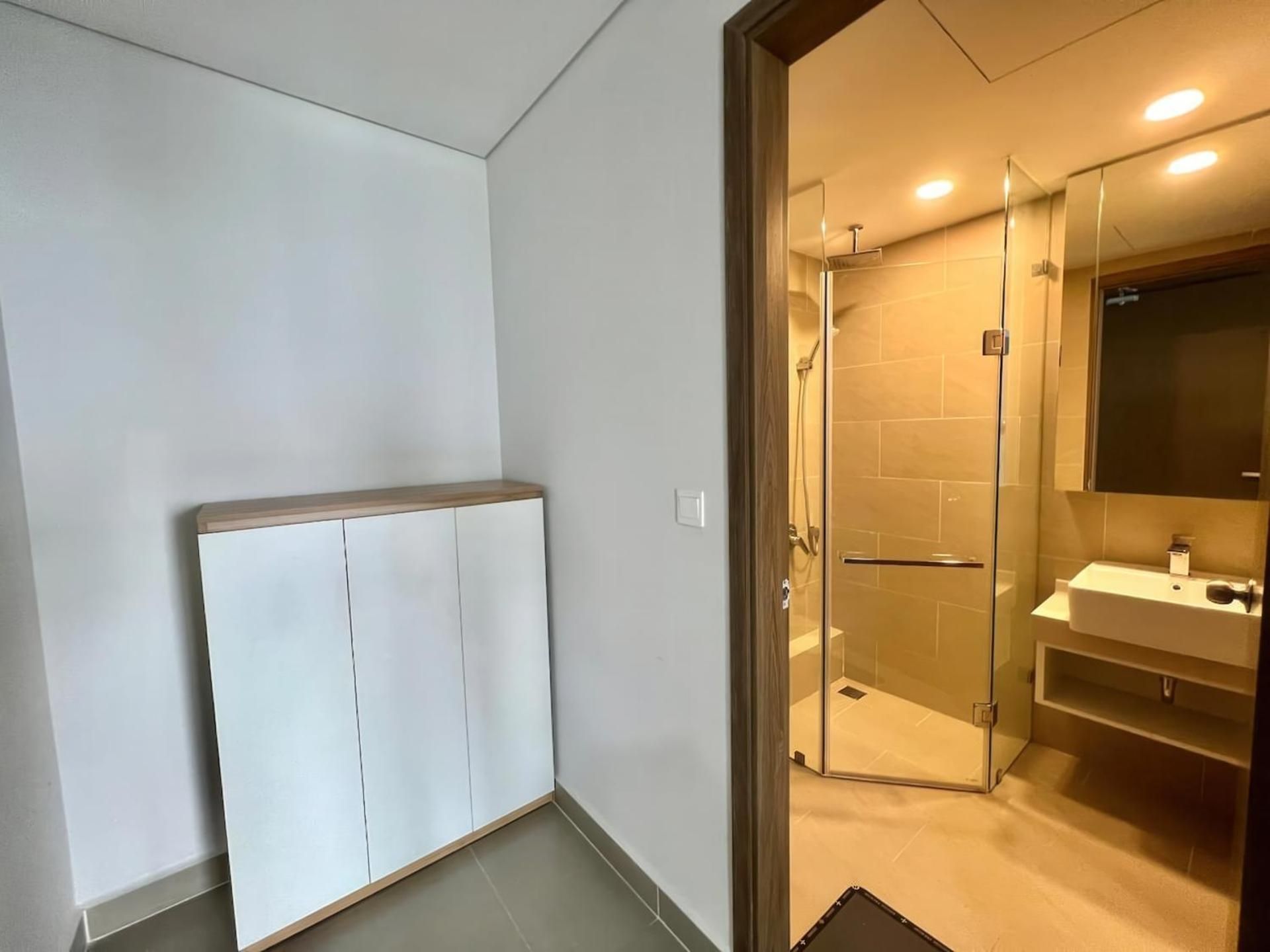 One Bedroom Apartment