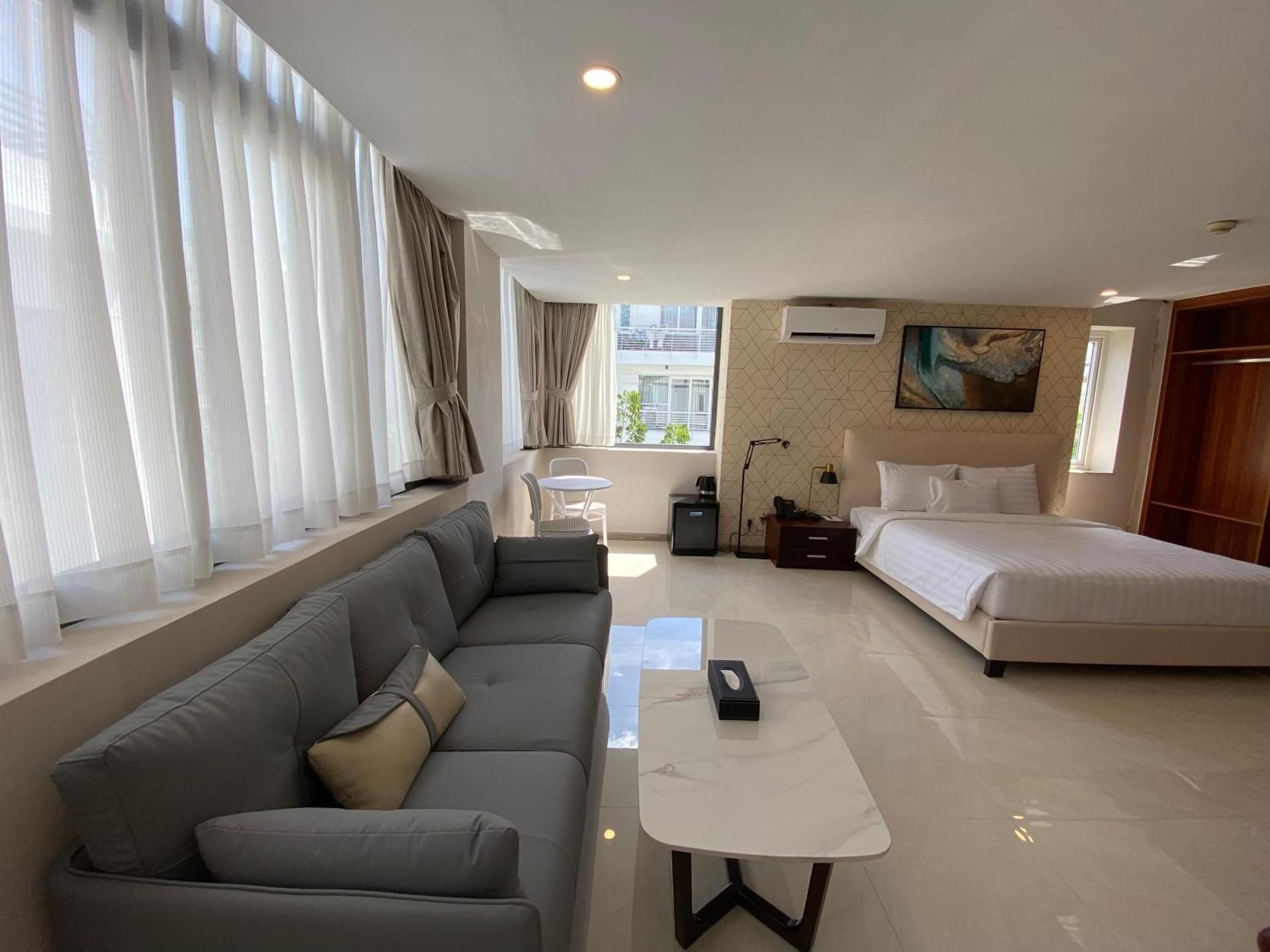 Superior King Room