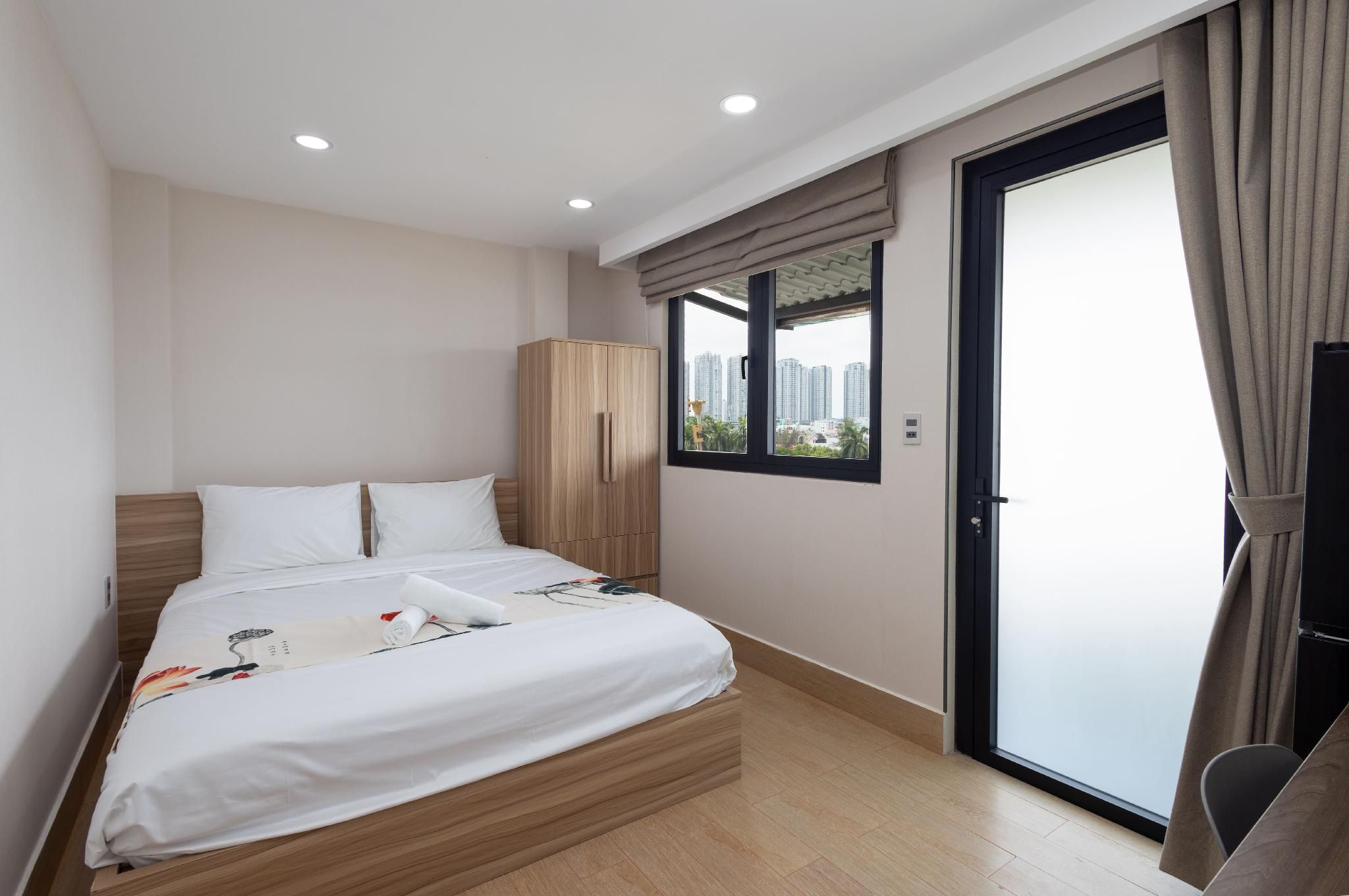 Studio with Balcony